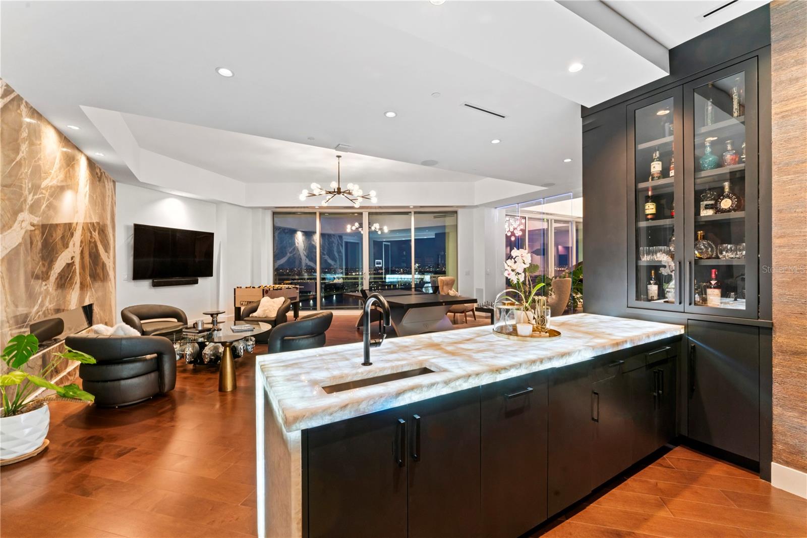 3401 BAYSHORE BLVD #2500