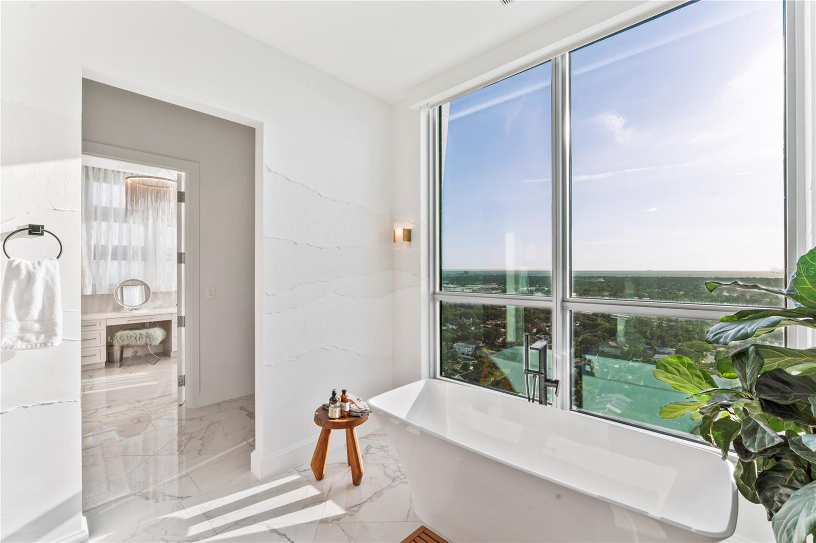 3401 BAYSHORE BLVD #2500