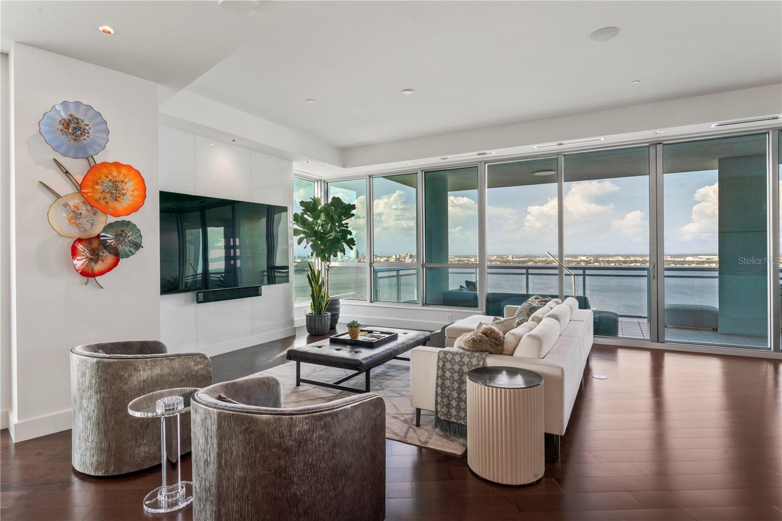 3401 BAYSHORE BLVD #2500