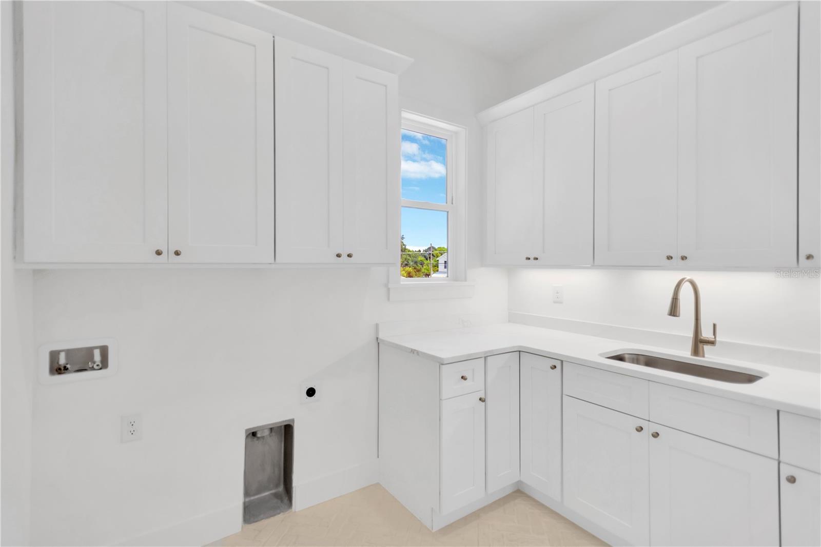 3019 W BALLAST POINT BLVD