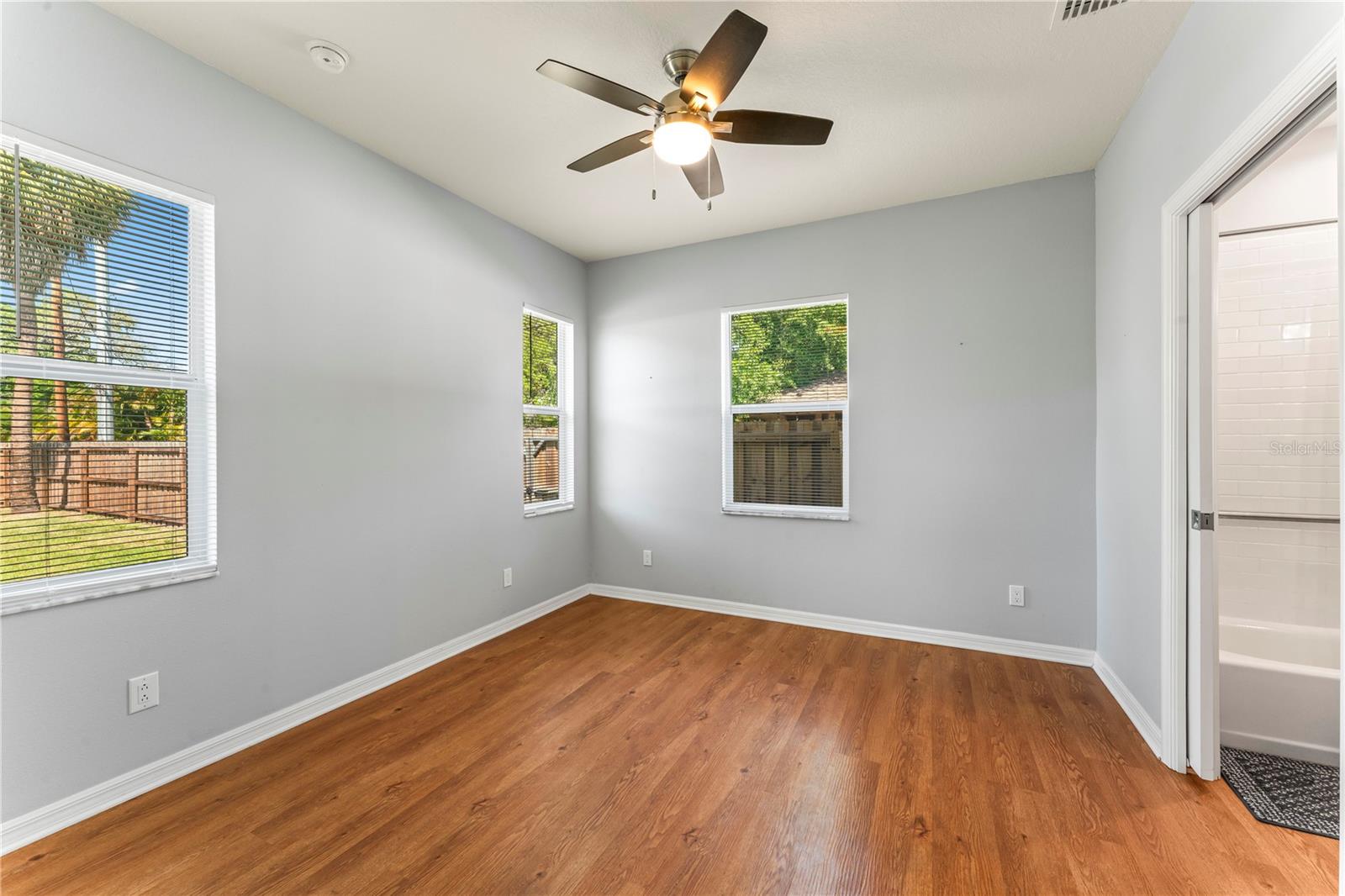 4011 W EL PRADO BLVD