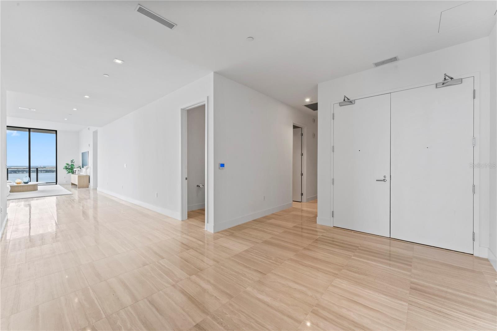 2912 W SANTIAGO ST #2501
