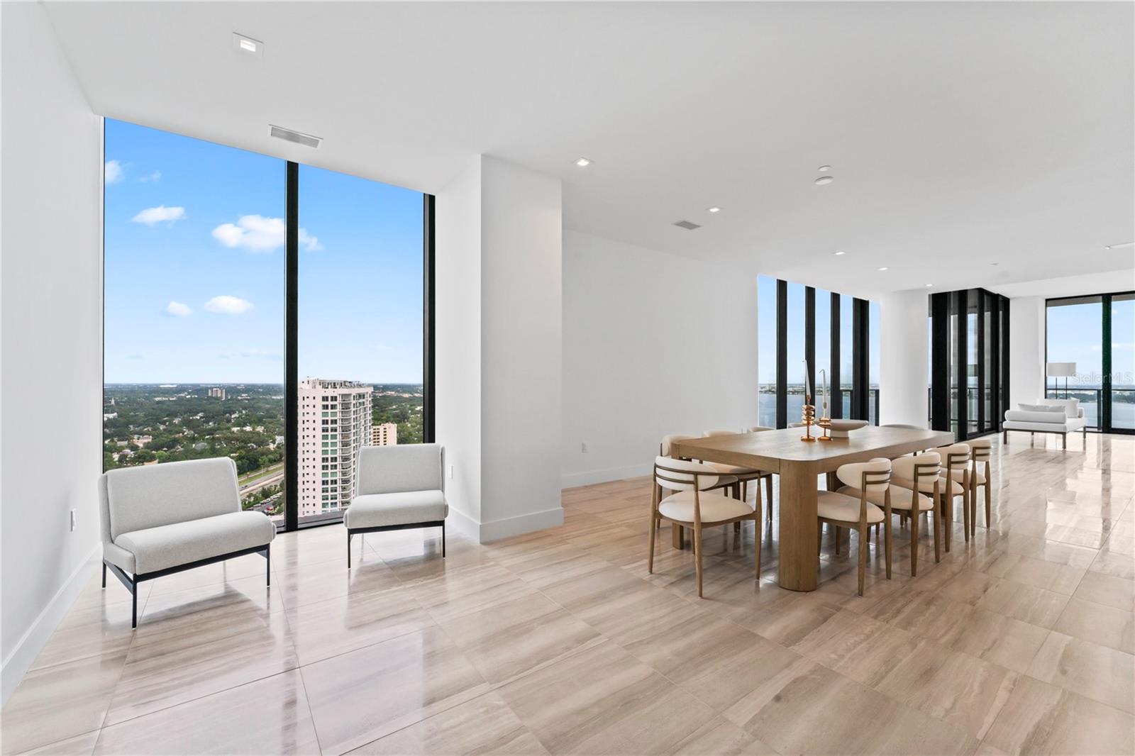 2912 W SANTIAGO ST #2501