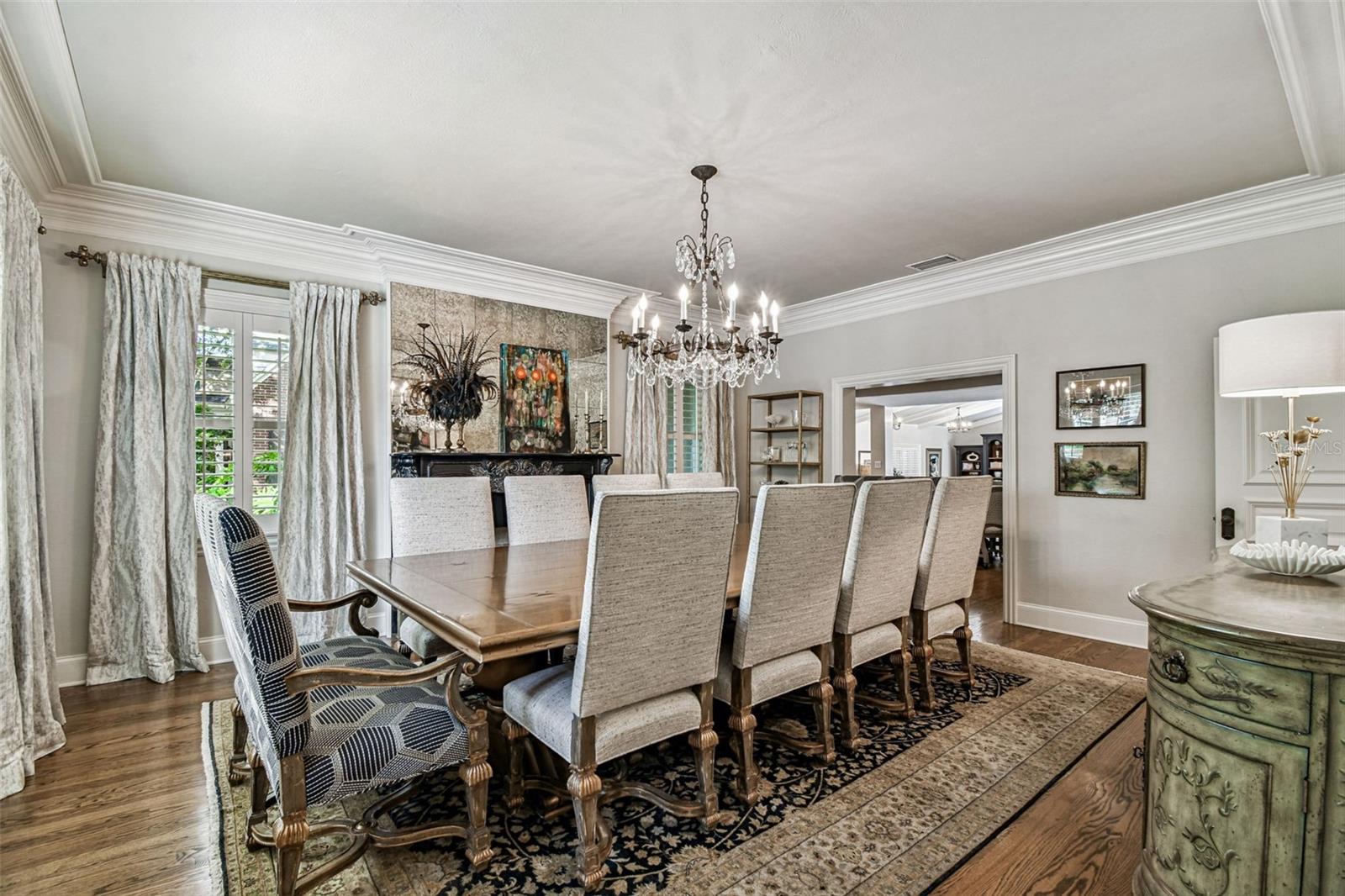 2807 W PARKLAND BLVD