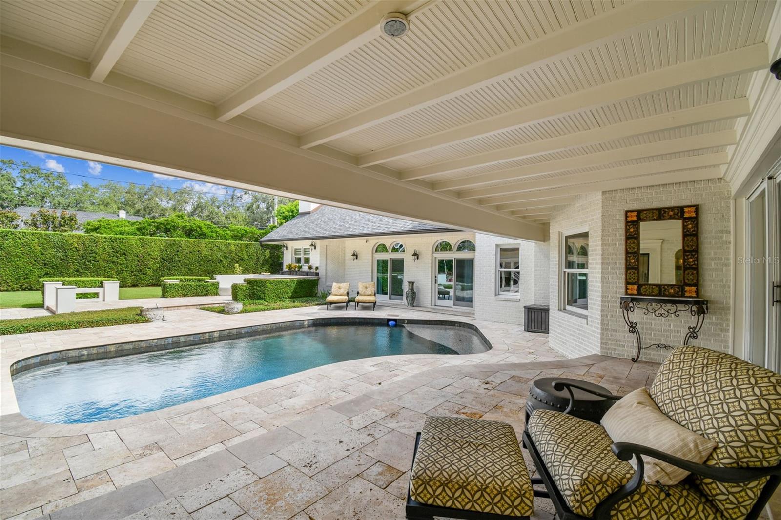 2807 W PARKLAND BLVD