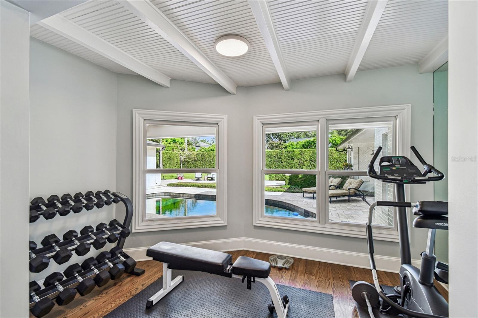 2807 W PARKLAND BLVD