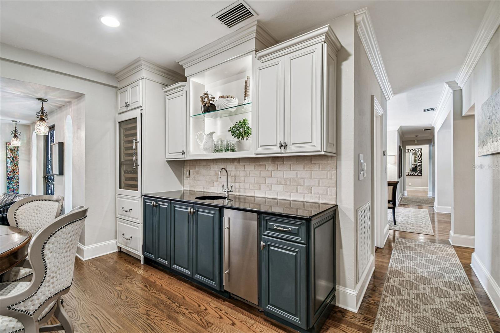 2807 W PARKLAND BLVD