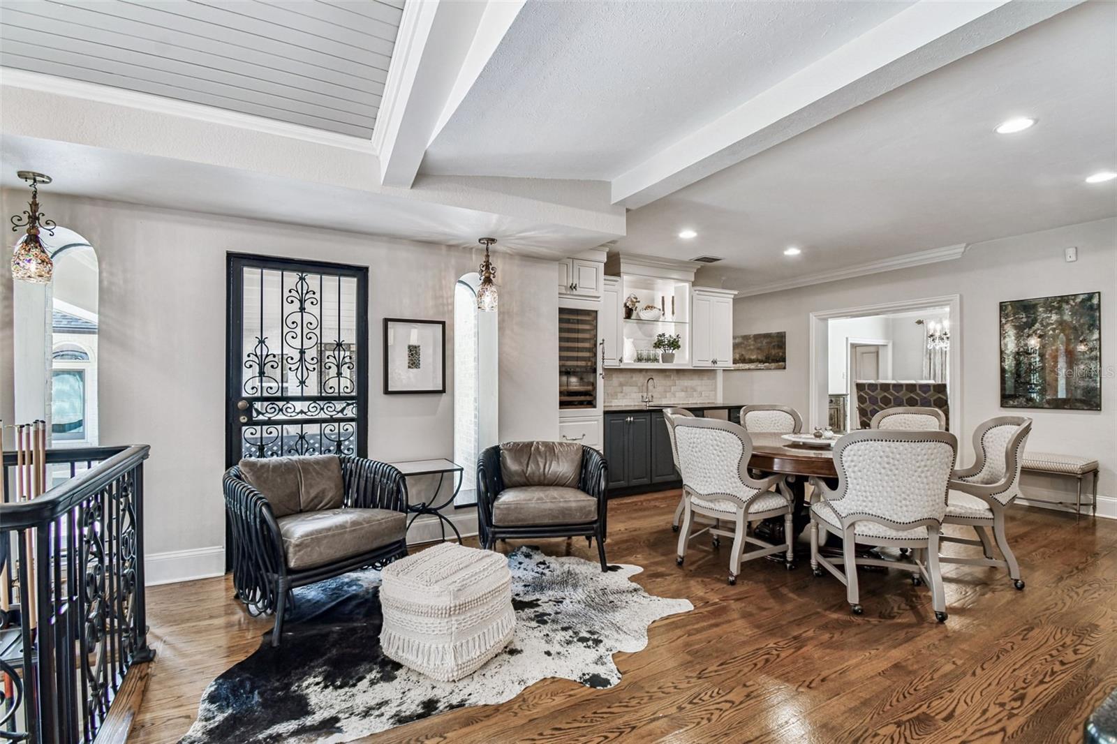 2807 W PARKLAND BLVD