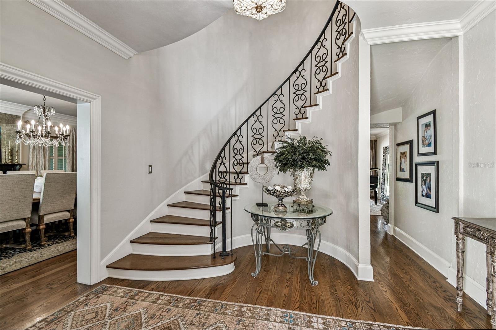 2807 W PARKLAND BLVD