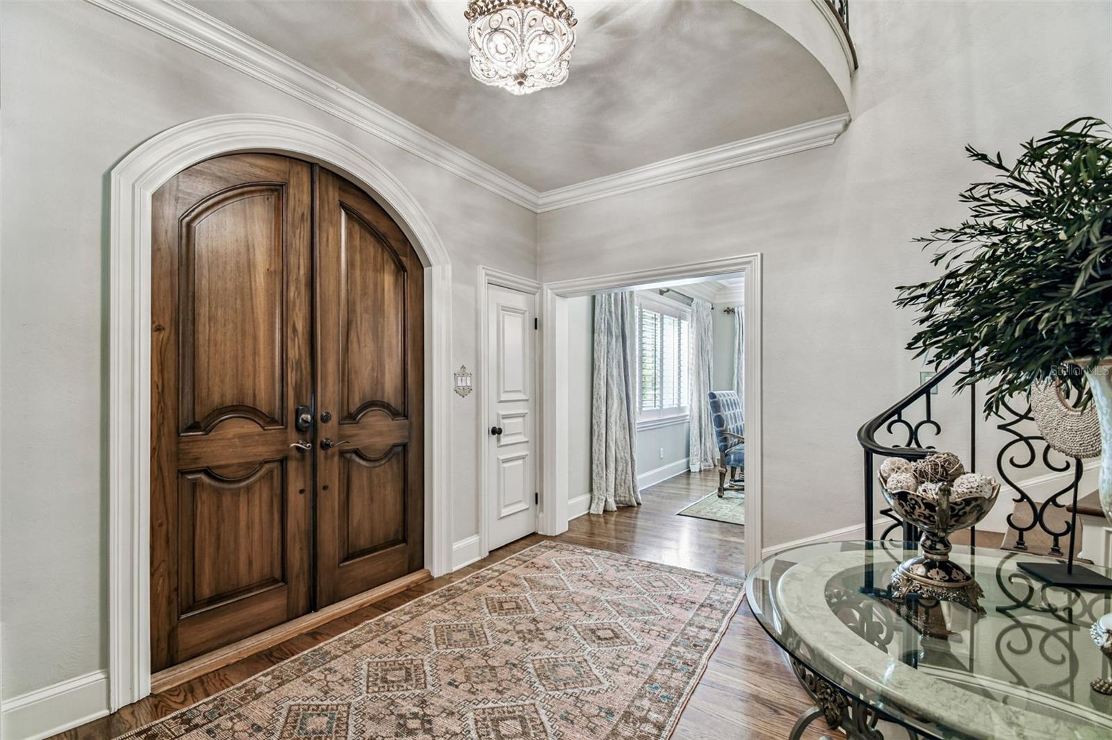 2807 W PARKLAND BLVD