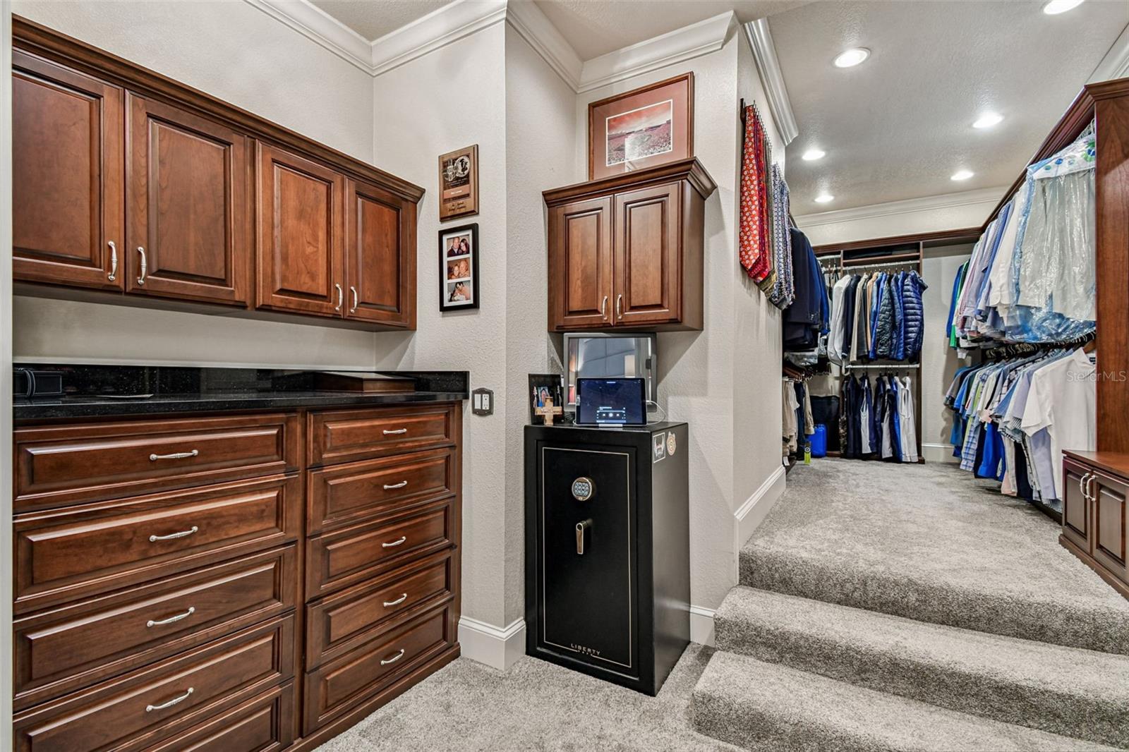 2807 W PARKLAND BLVD