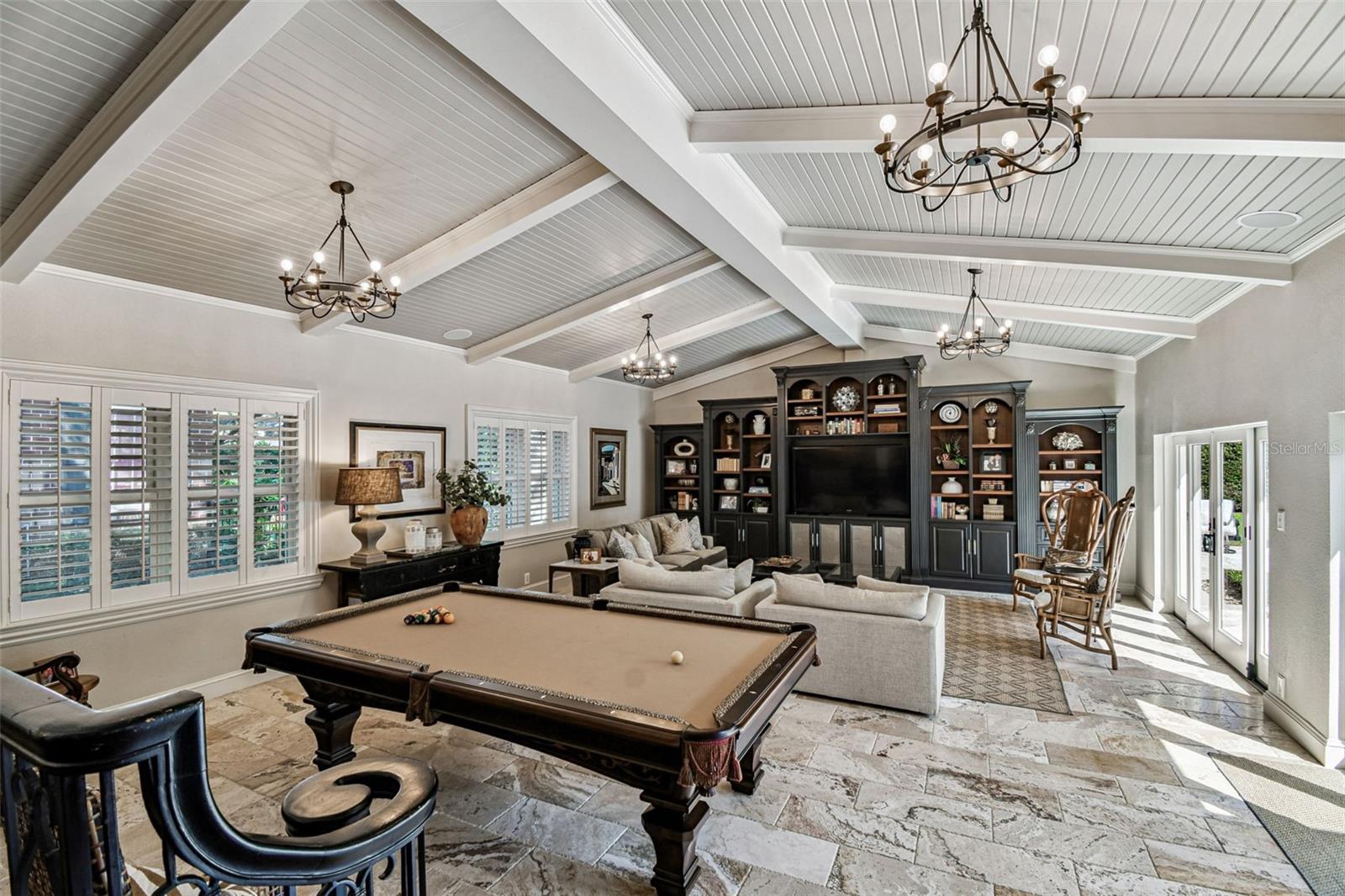 2807 W PARKLAND BLVD