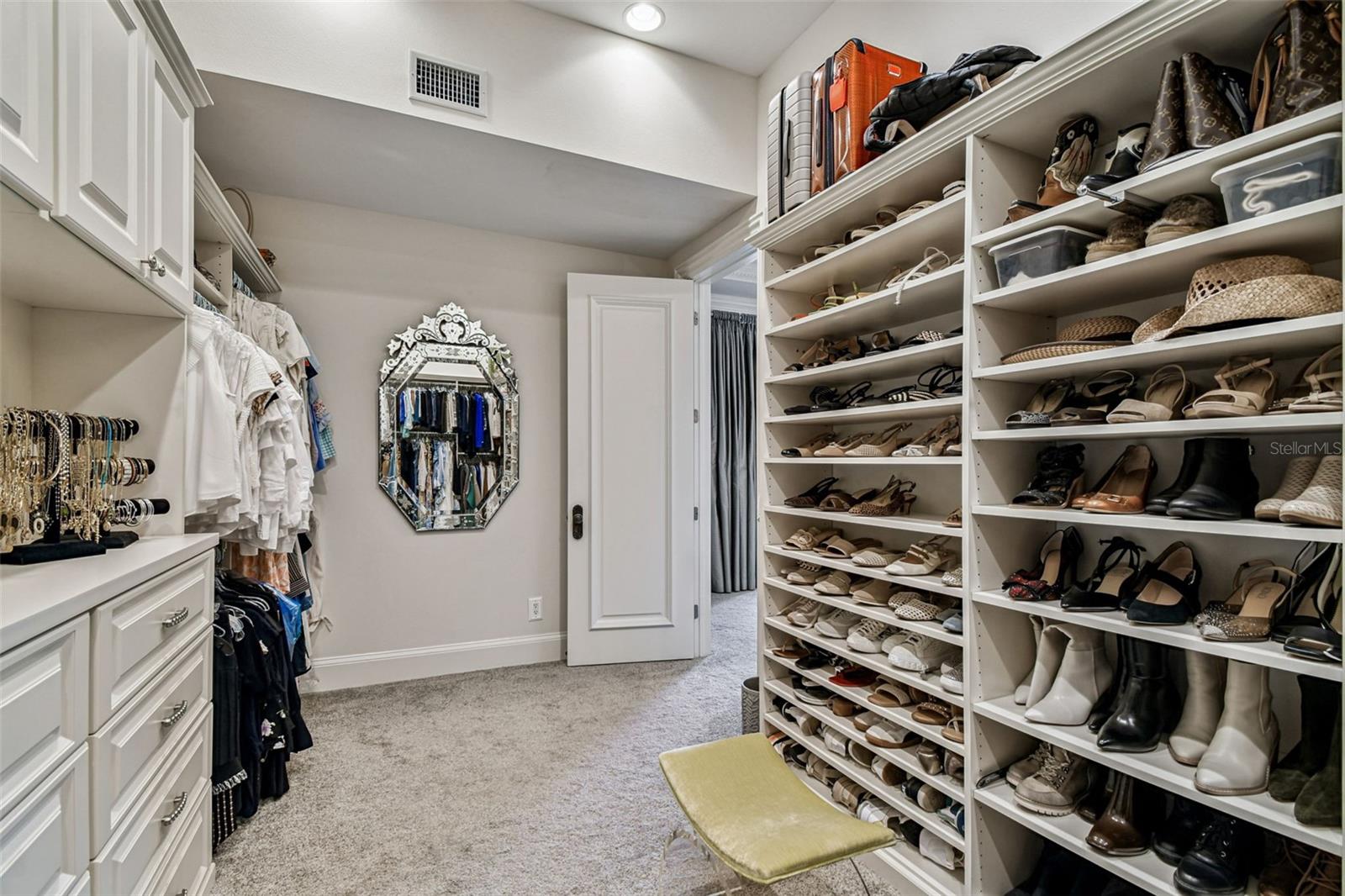 2807 W PARKLAND BLVD