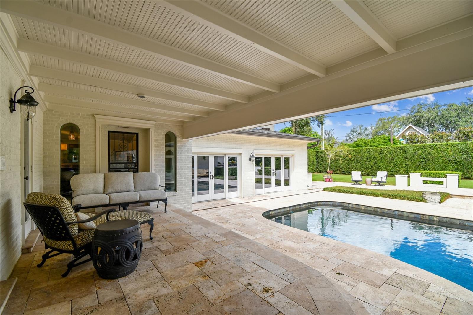 2807 W PARKLAND BLVD