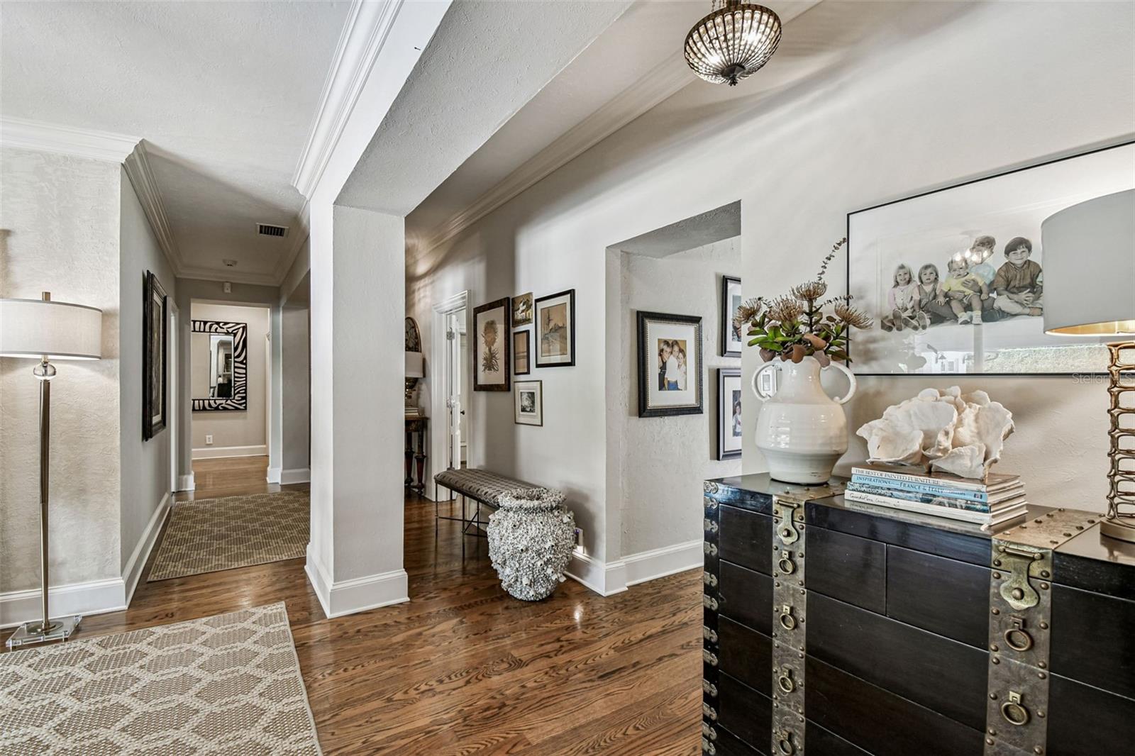 2807 W PARKLAND BLVD