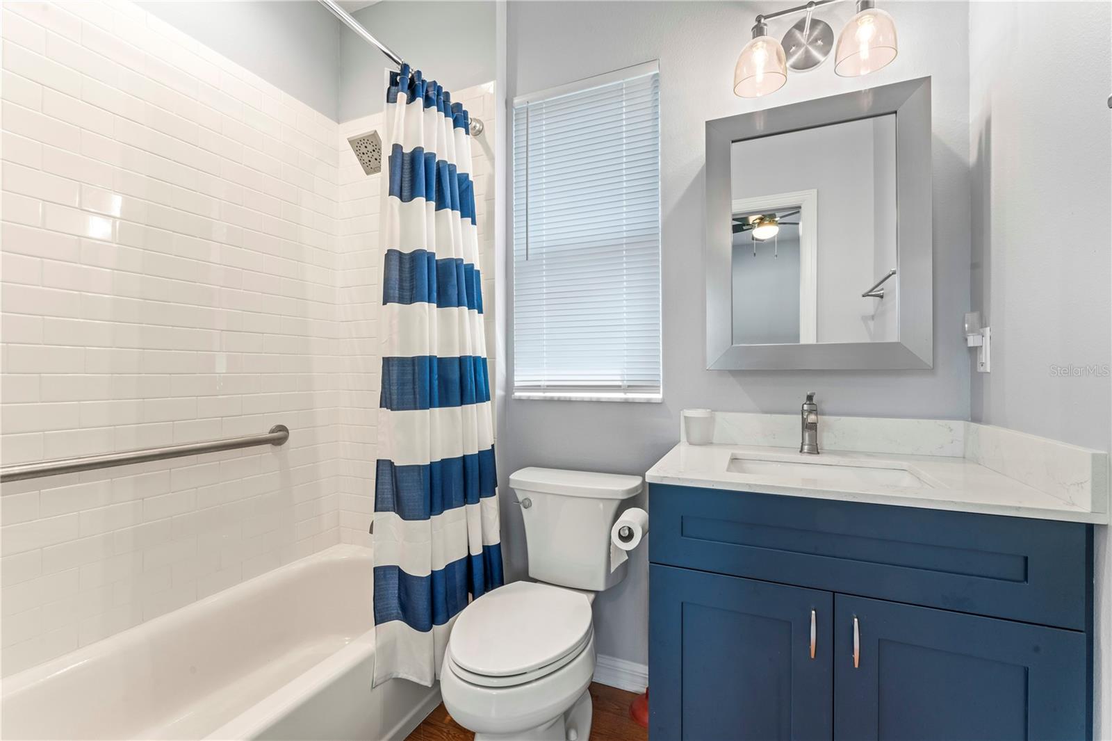 4011 W EL PRADO BLVD