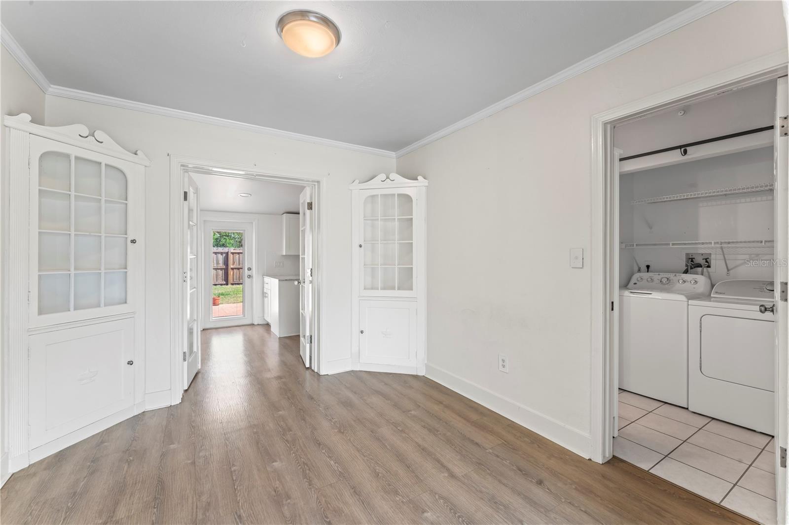 4011 W EL PRADO BLVD