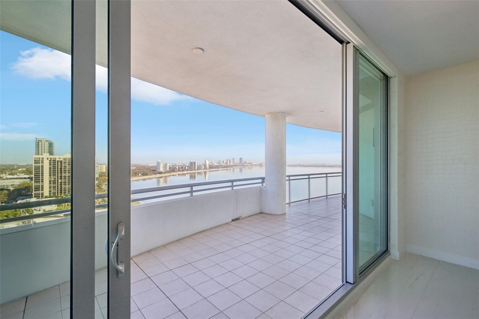 3401 BAYSHORE BLVD #1704