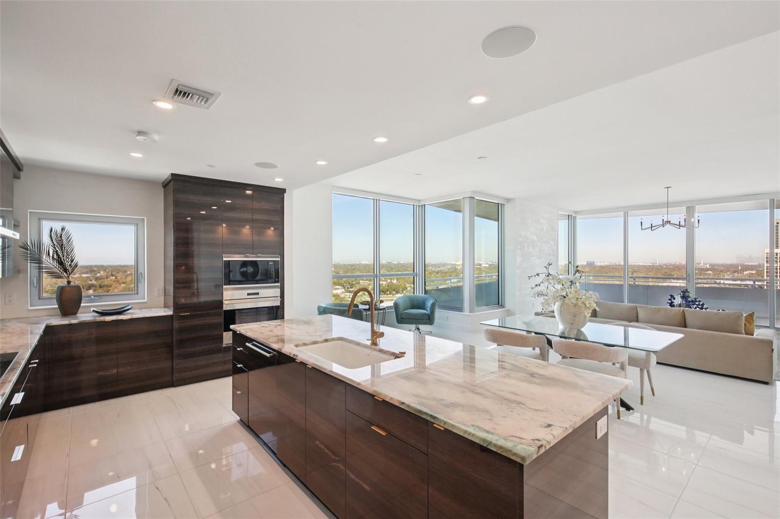 3401 BAYSHORE BLVD #1704