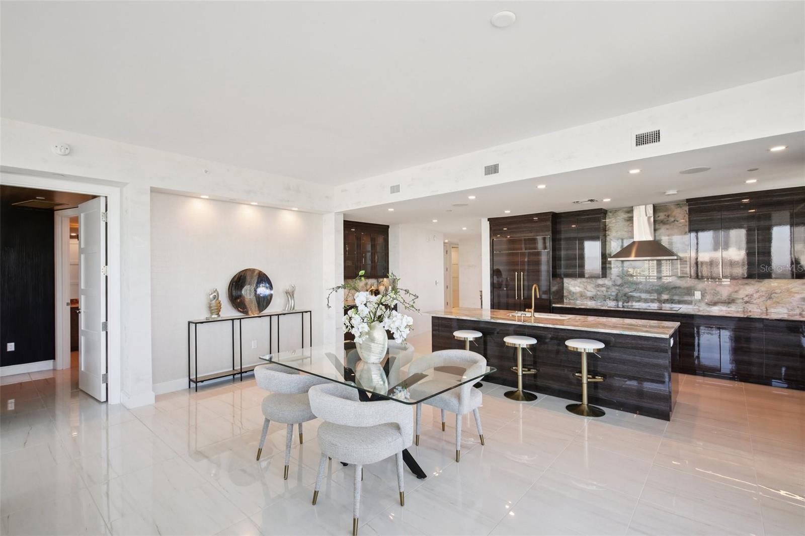 3401 BAYSHORE BLVD #1704