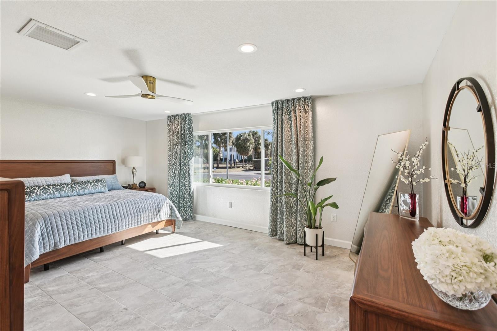 213 S OBRIEN ST