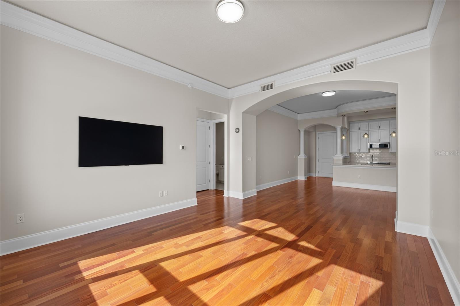 275 BAYSHORE BLVD #1707