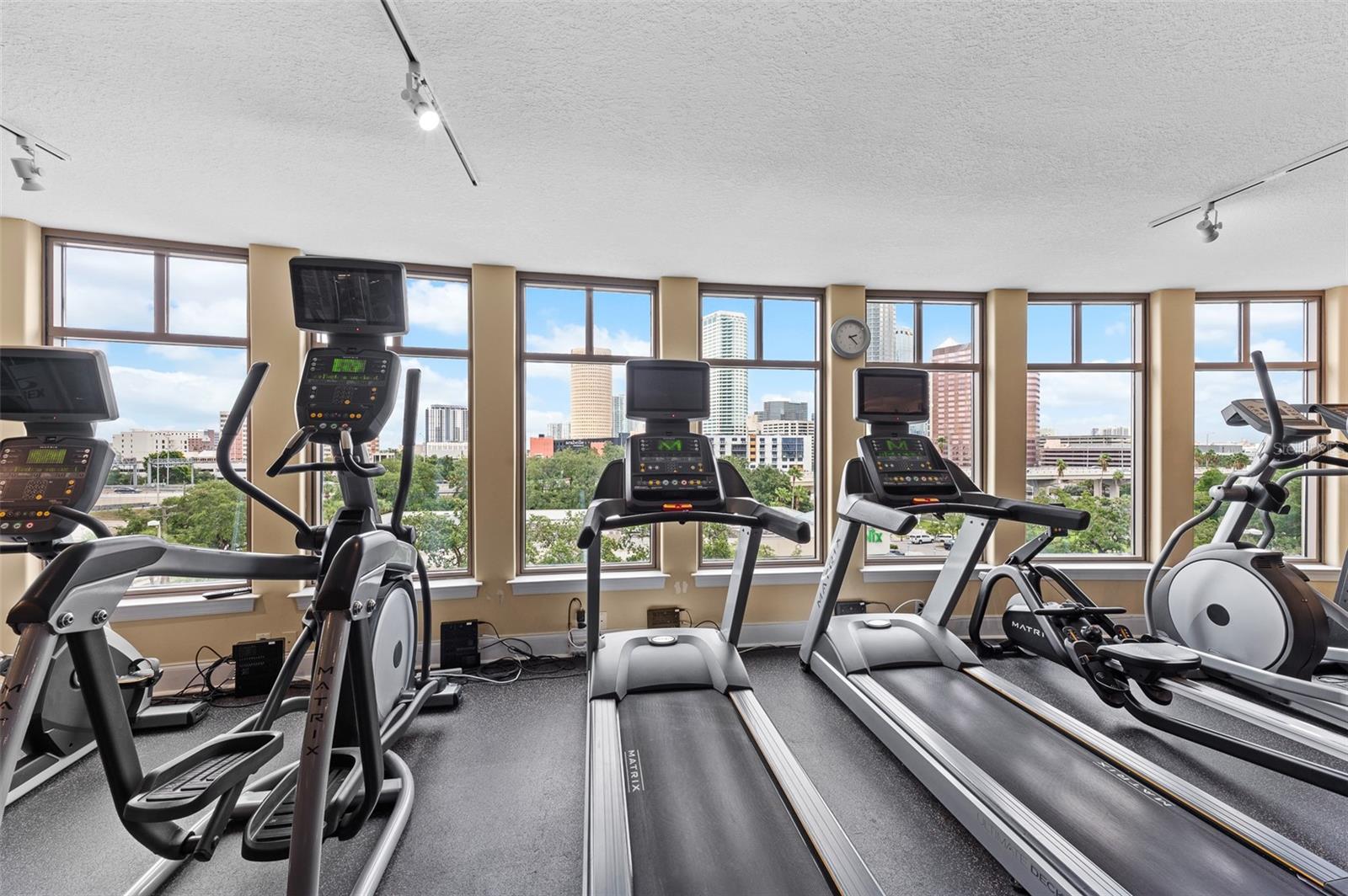 275 BAYSHORE BLVD #1707