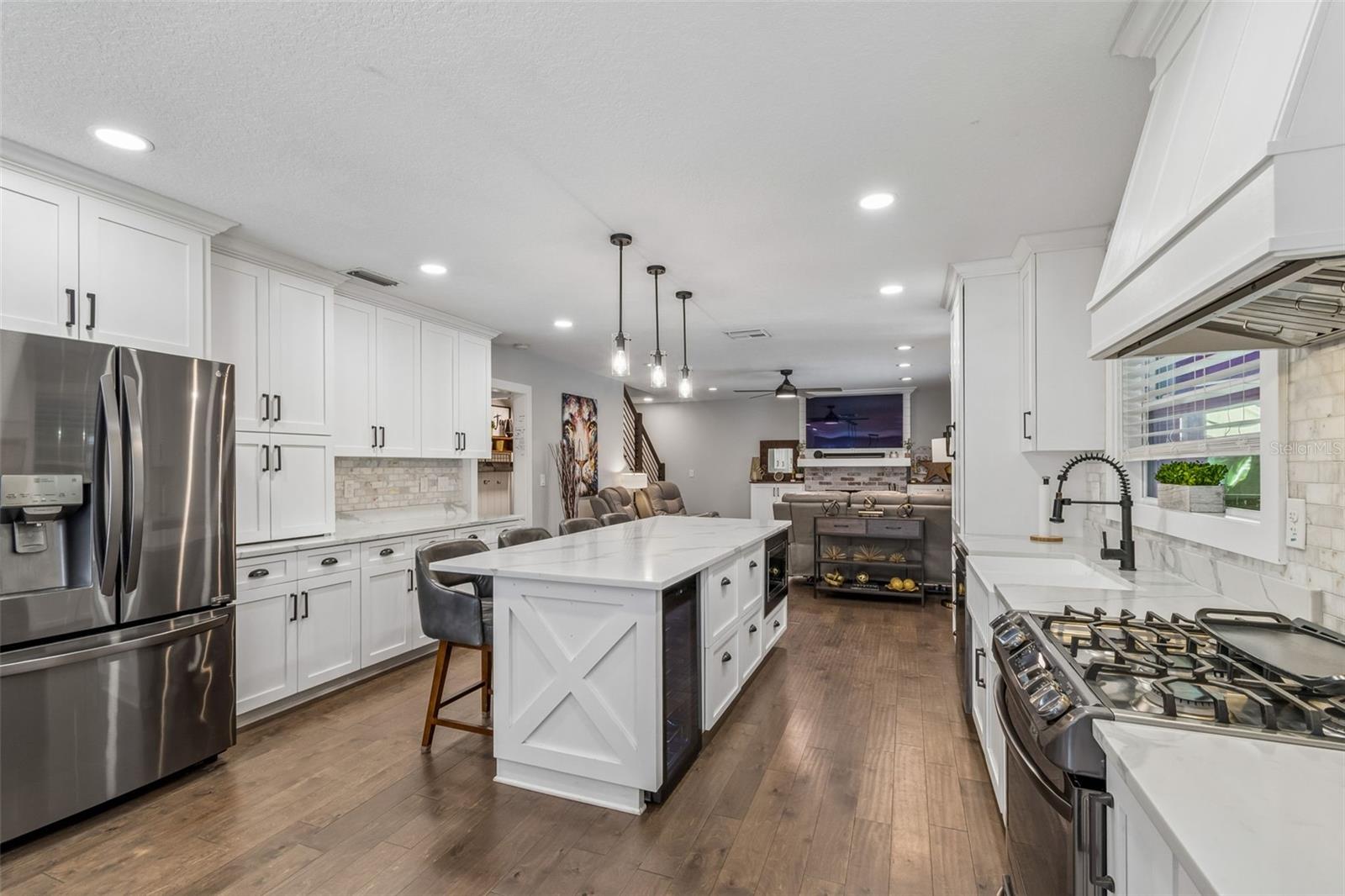 4528 W WOODMERE RD