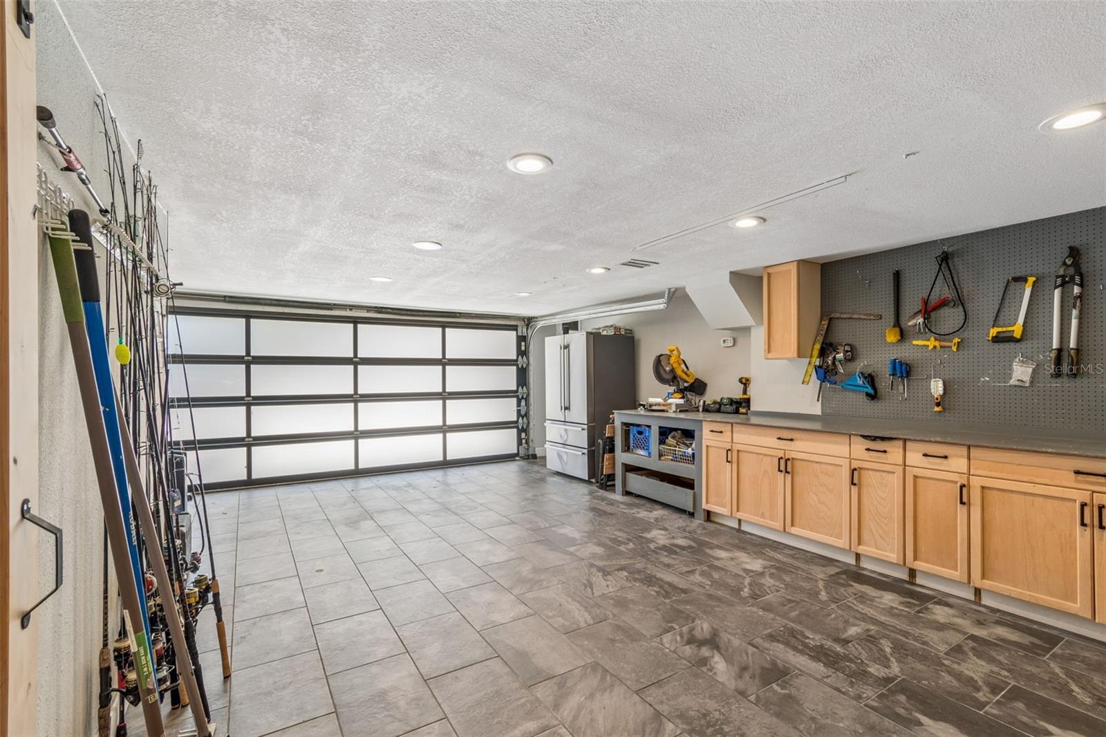 4528 W WOODMERE RD