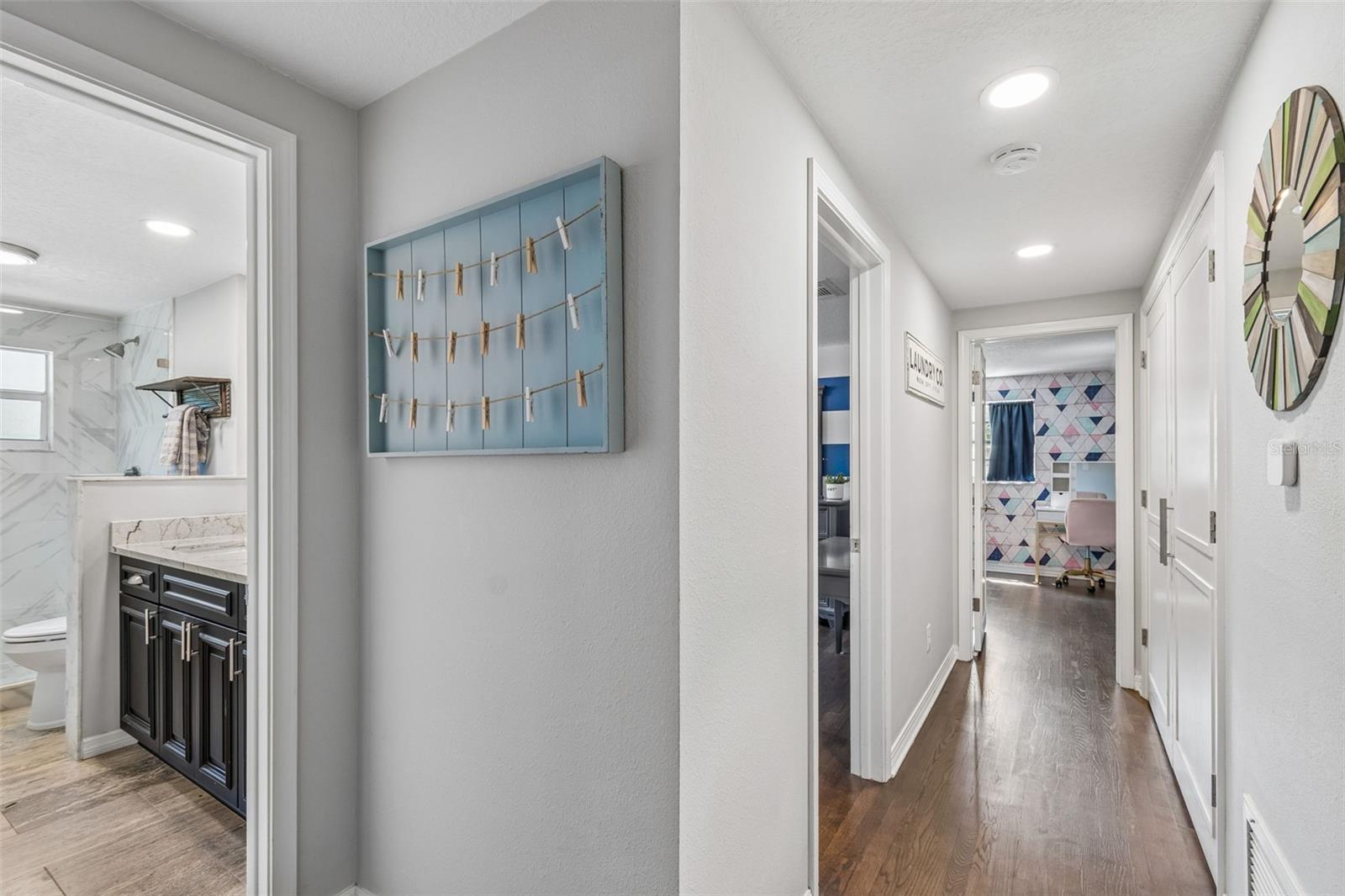 4528 W WOODMERE RD