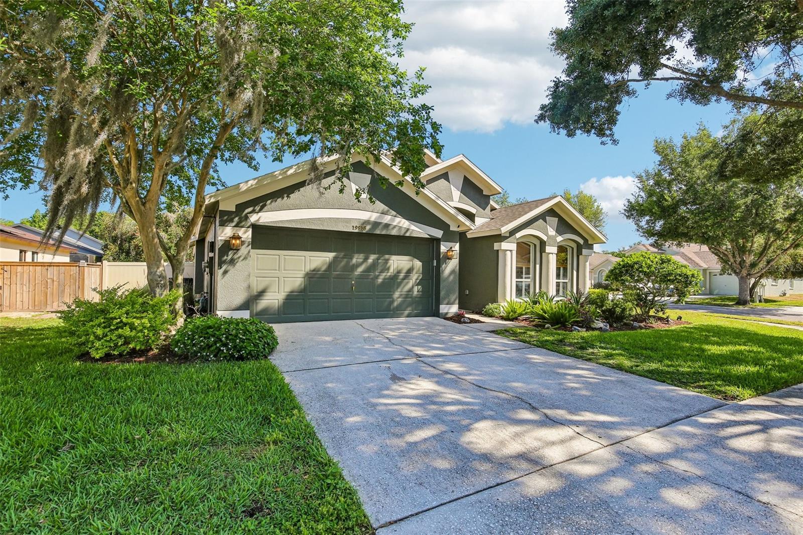 19918 ELLENDALE DR