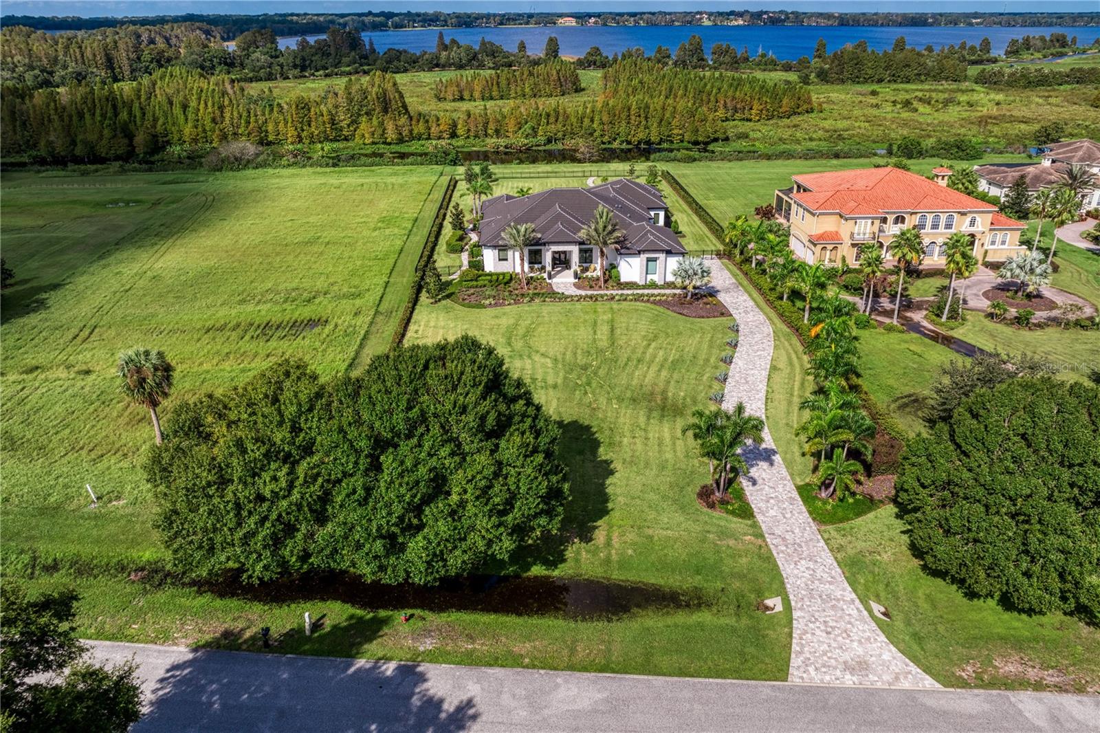 10521 BROADLAND PASS