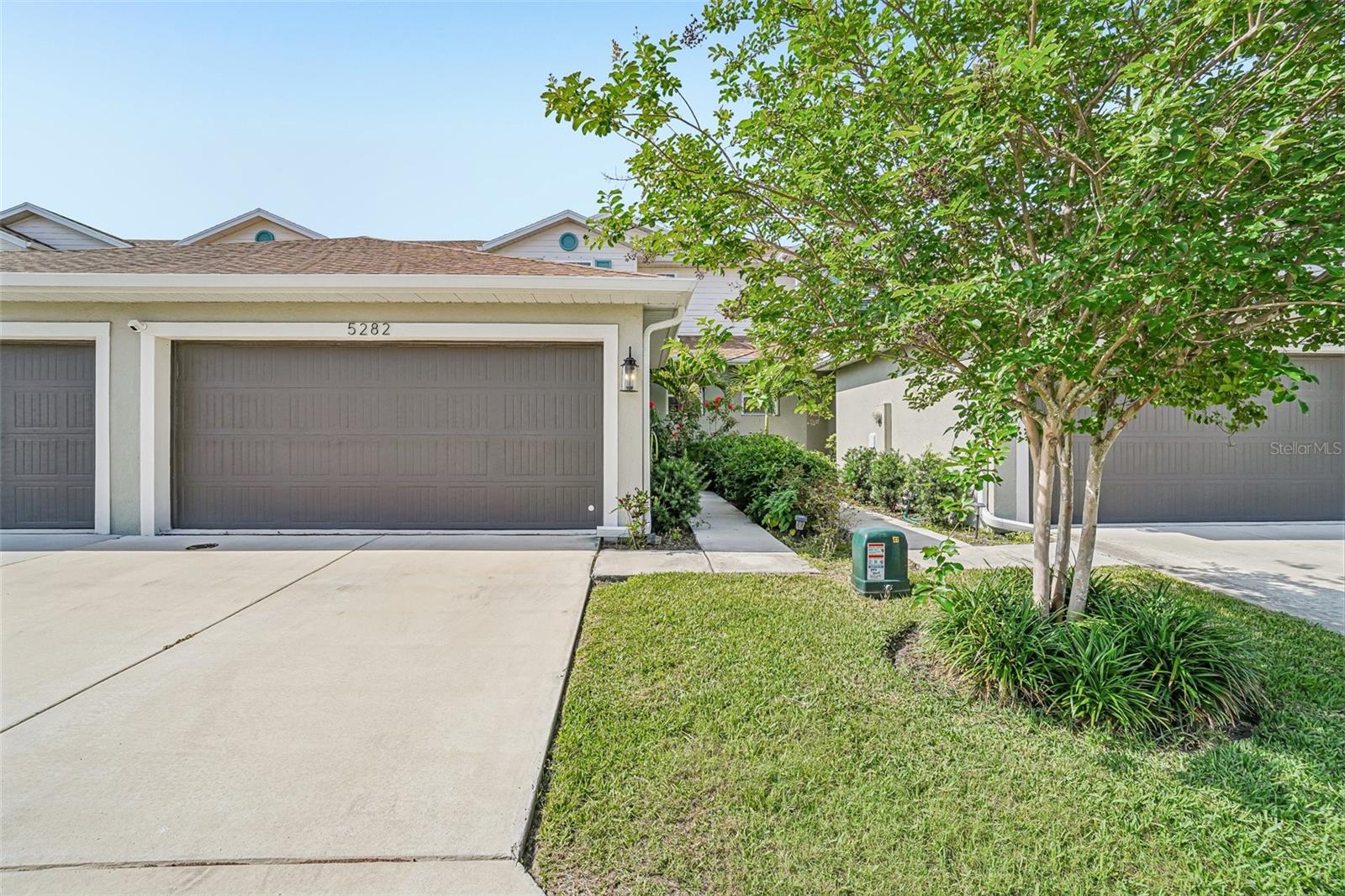 5282 NEIL DR