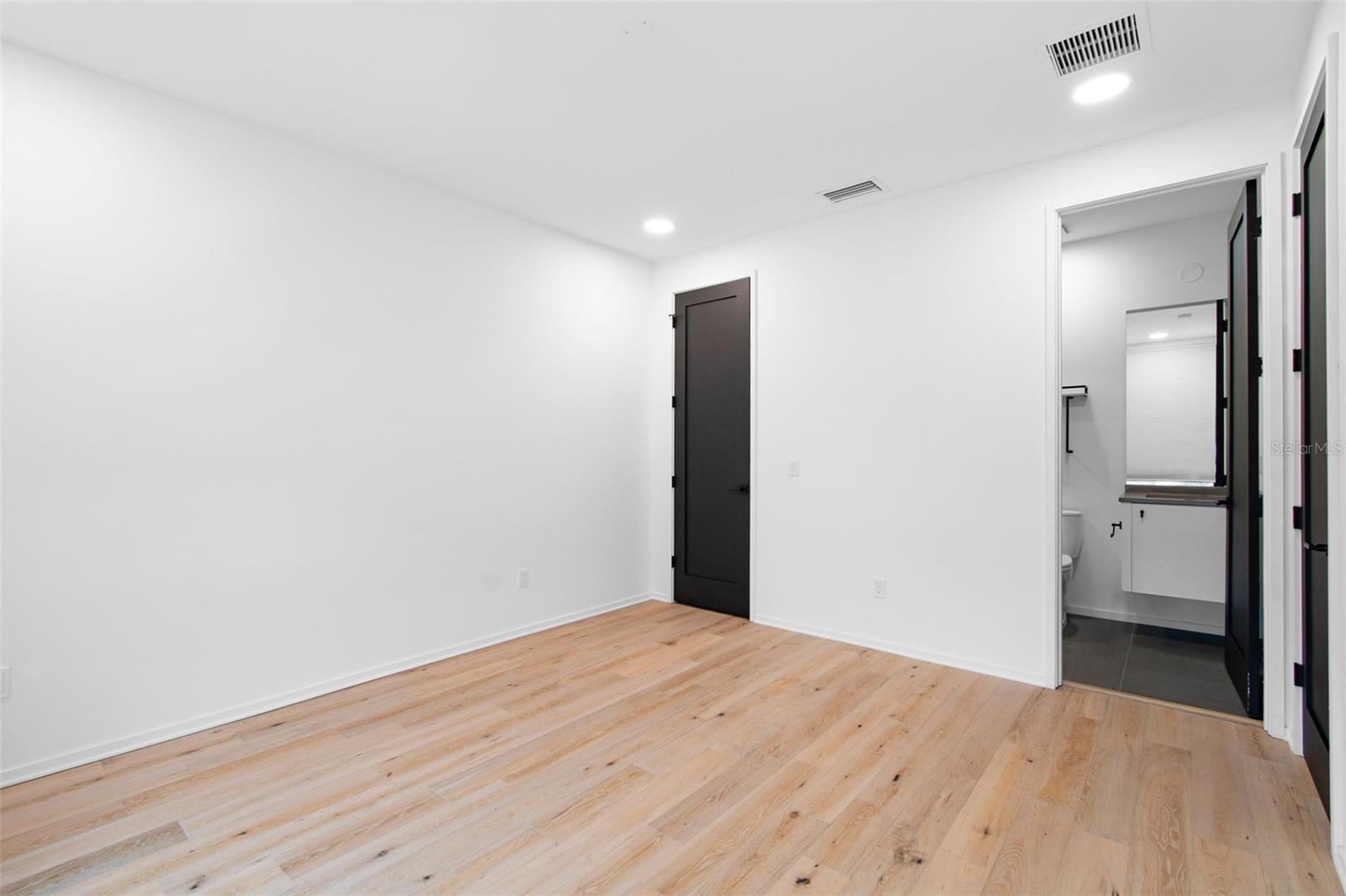94 W DAVIS BLVD.
