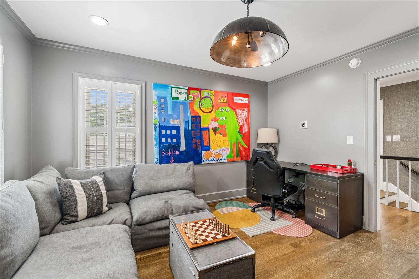 3313 W MULLEN AVE