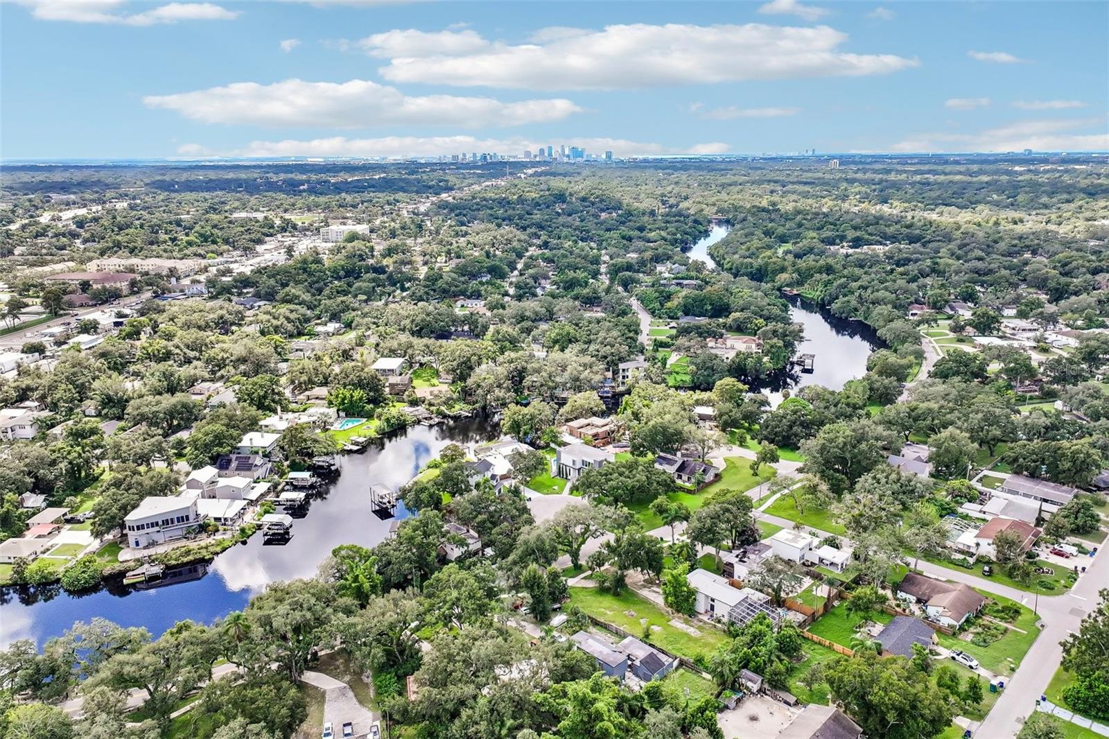 8101 N RIVER SHORE DR