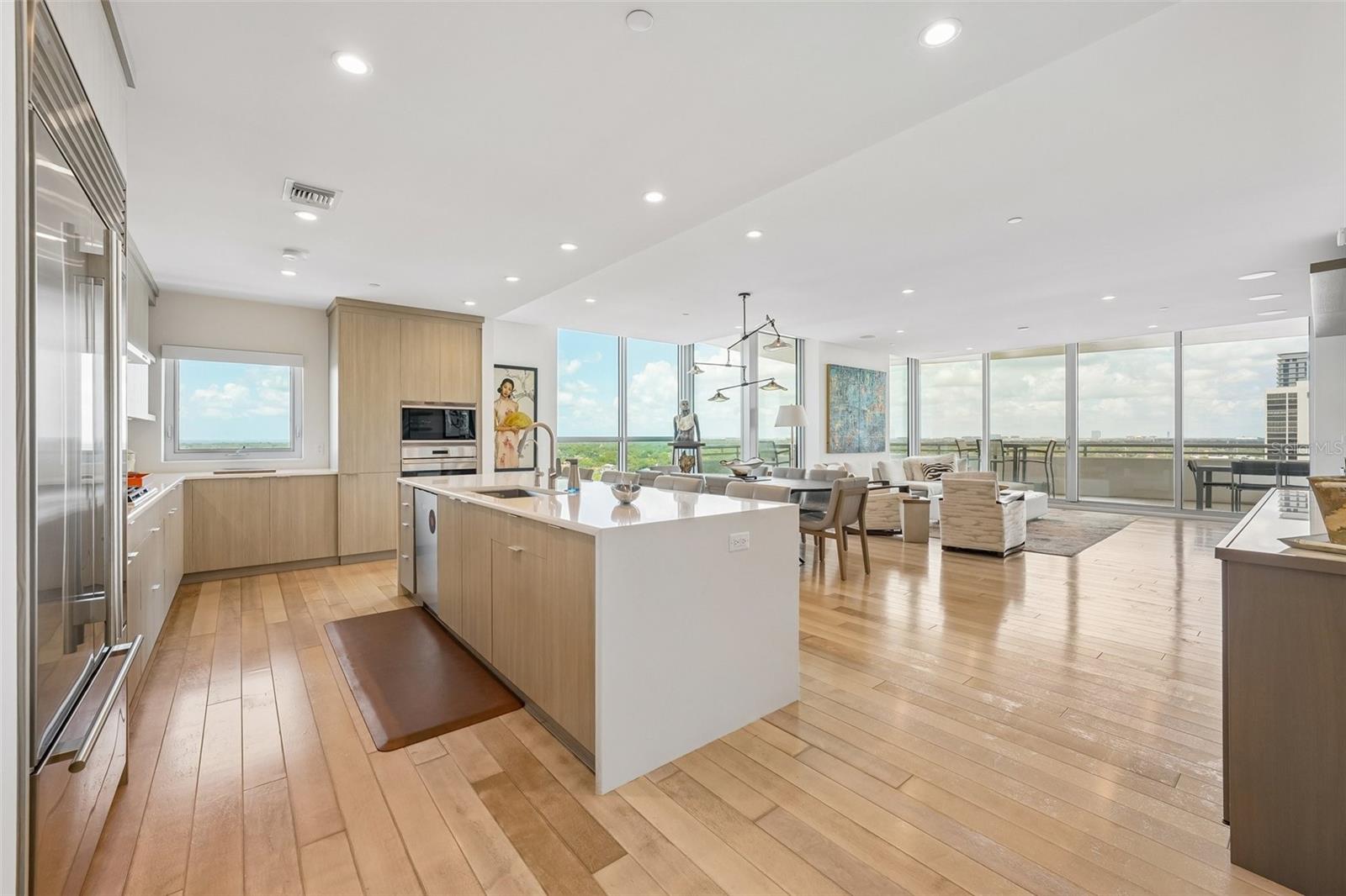3401 BAYSHORE BLVD #1204