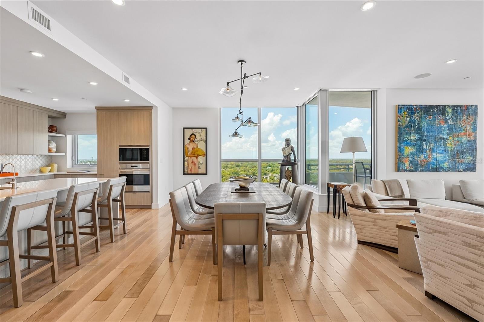 3401 BAYSHORE BLVD #1204