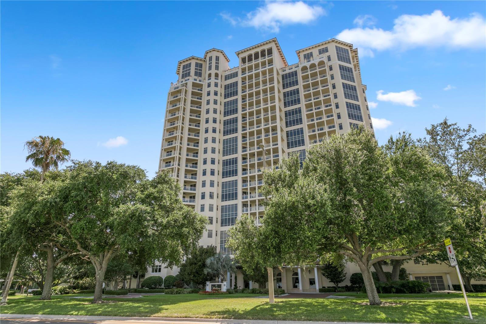 4201 BAYSHORE BLVD #2101