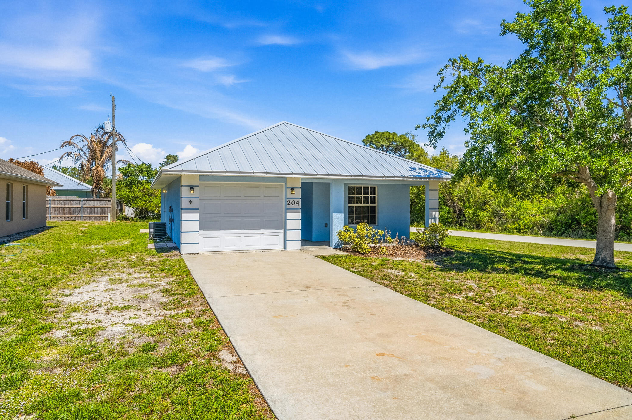 204 SW 14th St Street SW 1