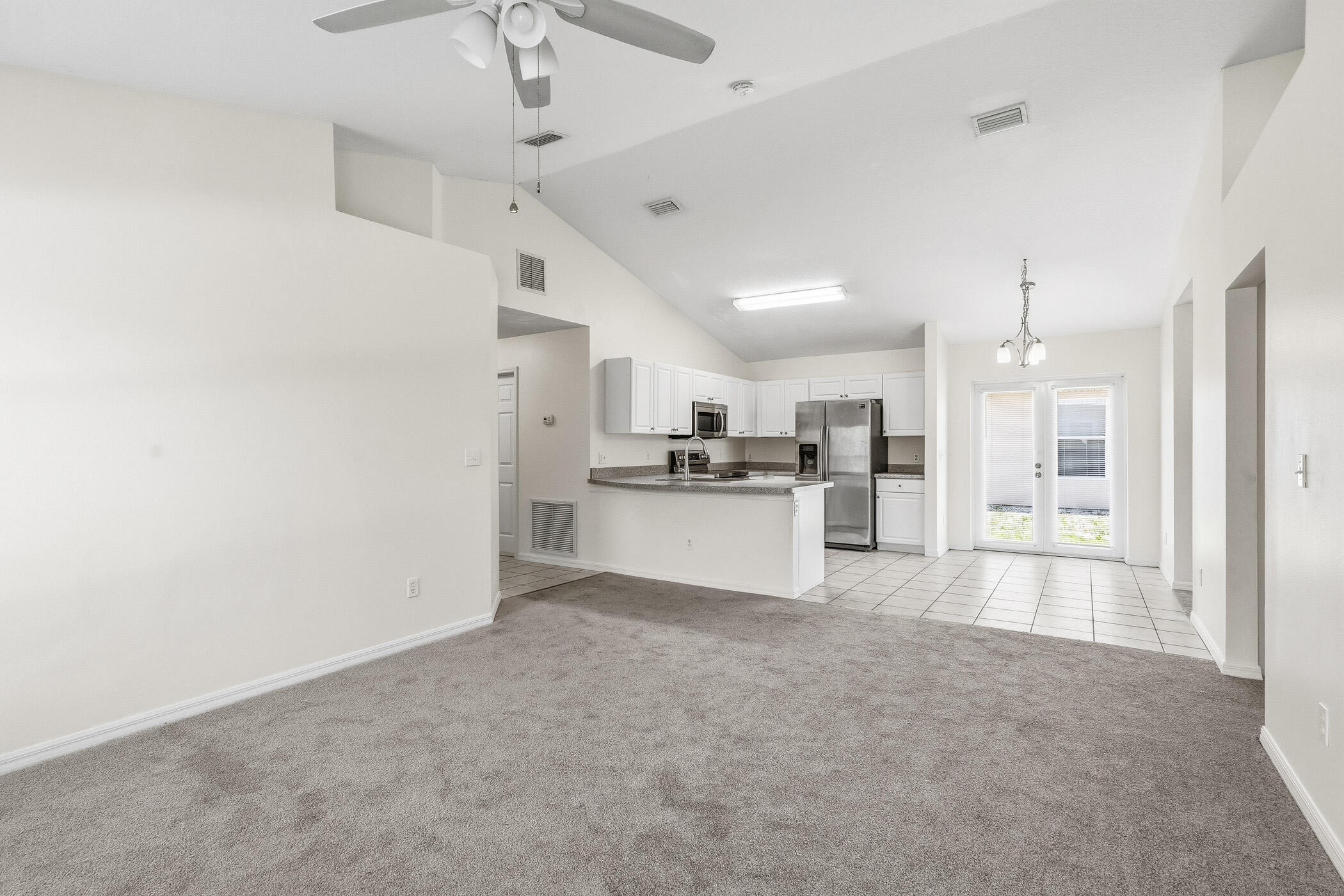 204 SW 14th St Street SW 1