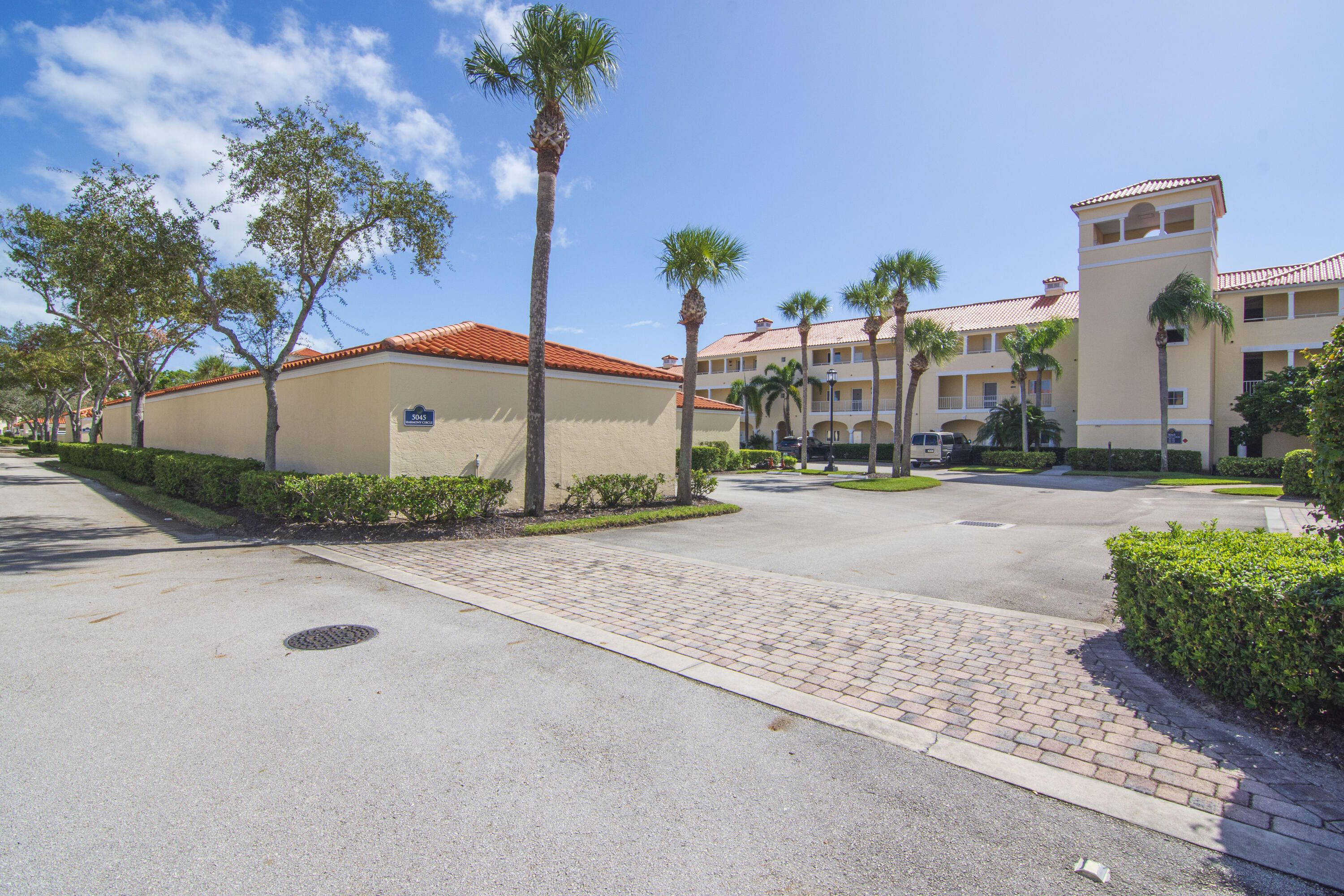 5045 Harmony Circle 209