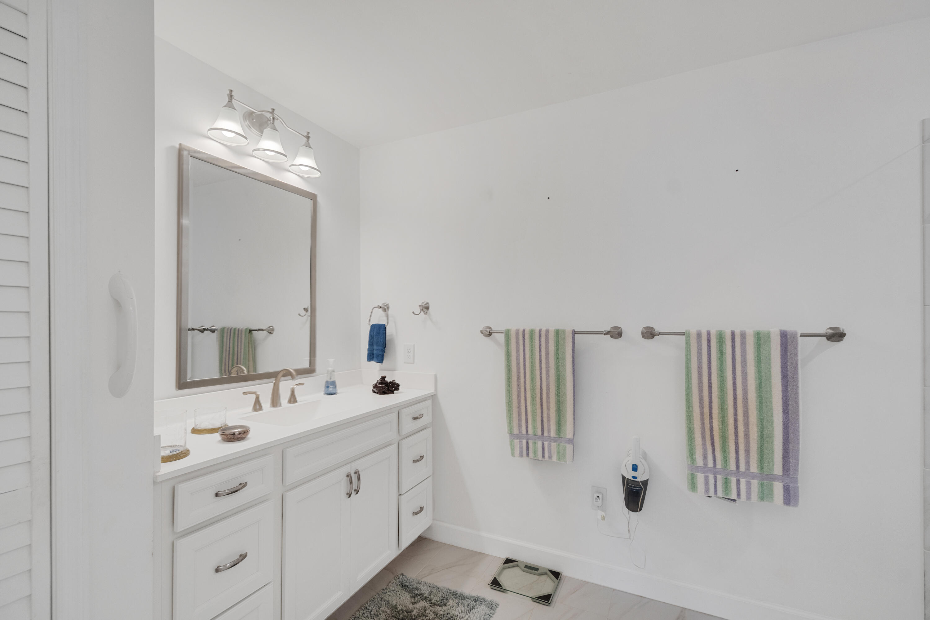 5045 Harmony Circle 209