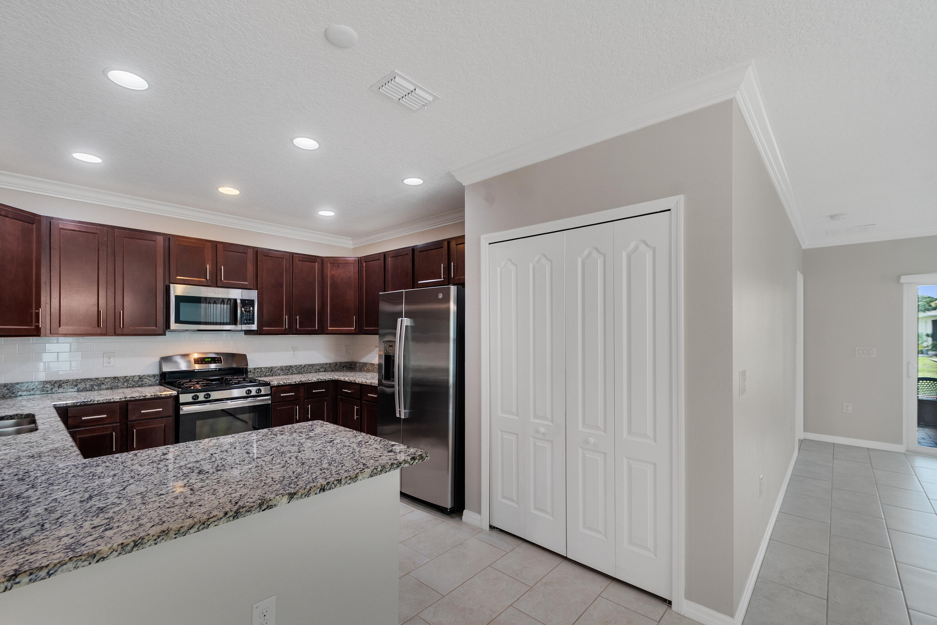 5932 Spicewood Lane