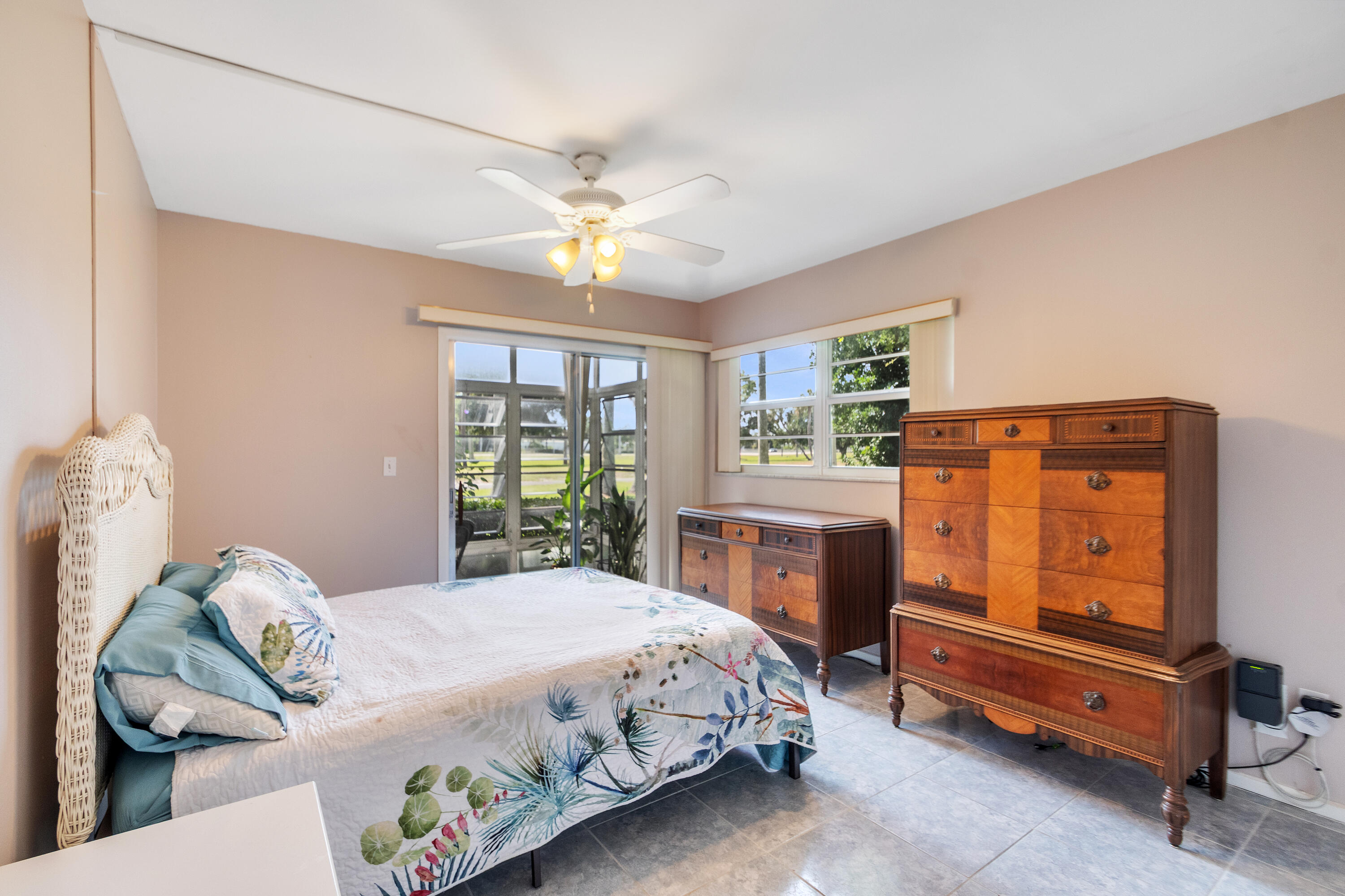 16 Vista Palm Lane 106