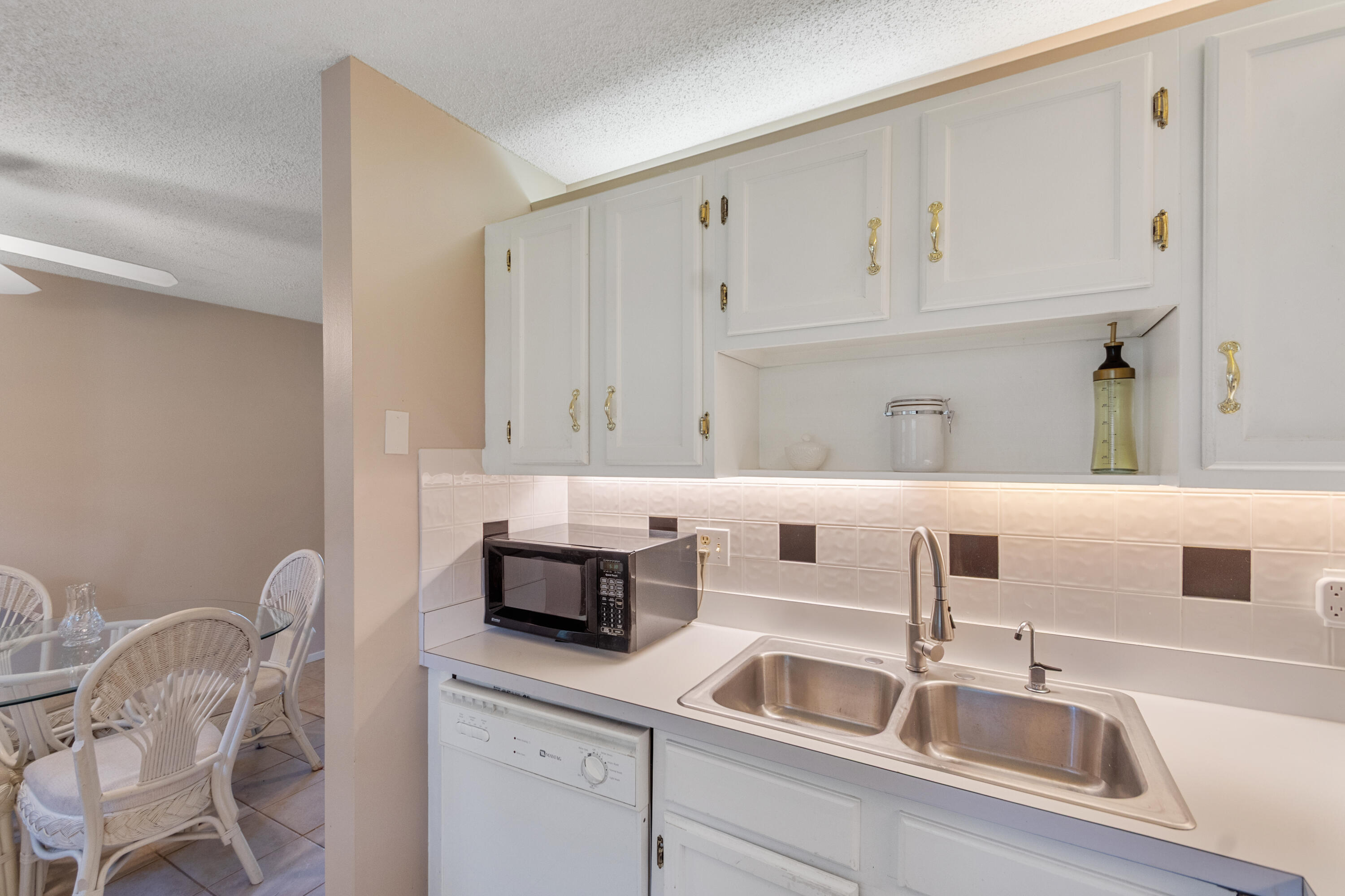16 Vista Palm Lane 106