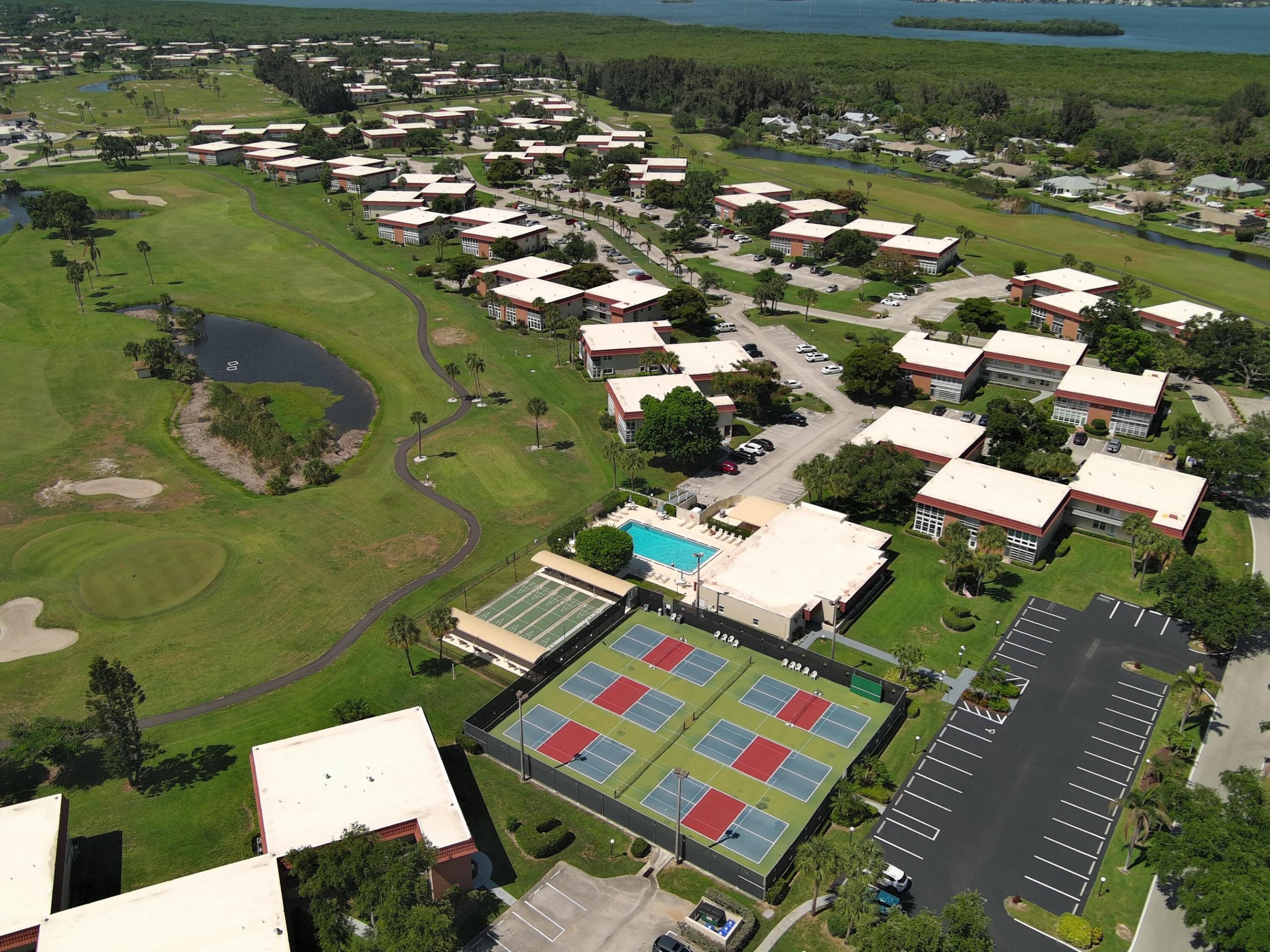 16 Vista Palm Lane 106
