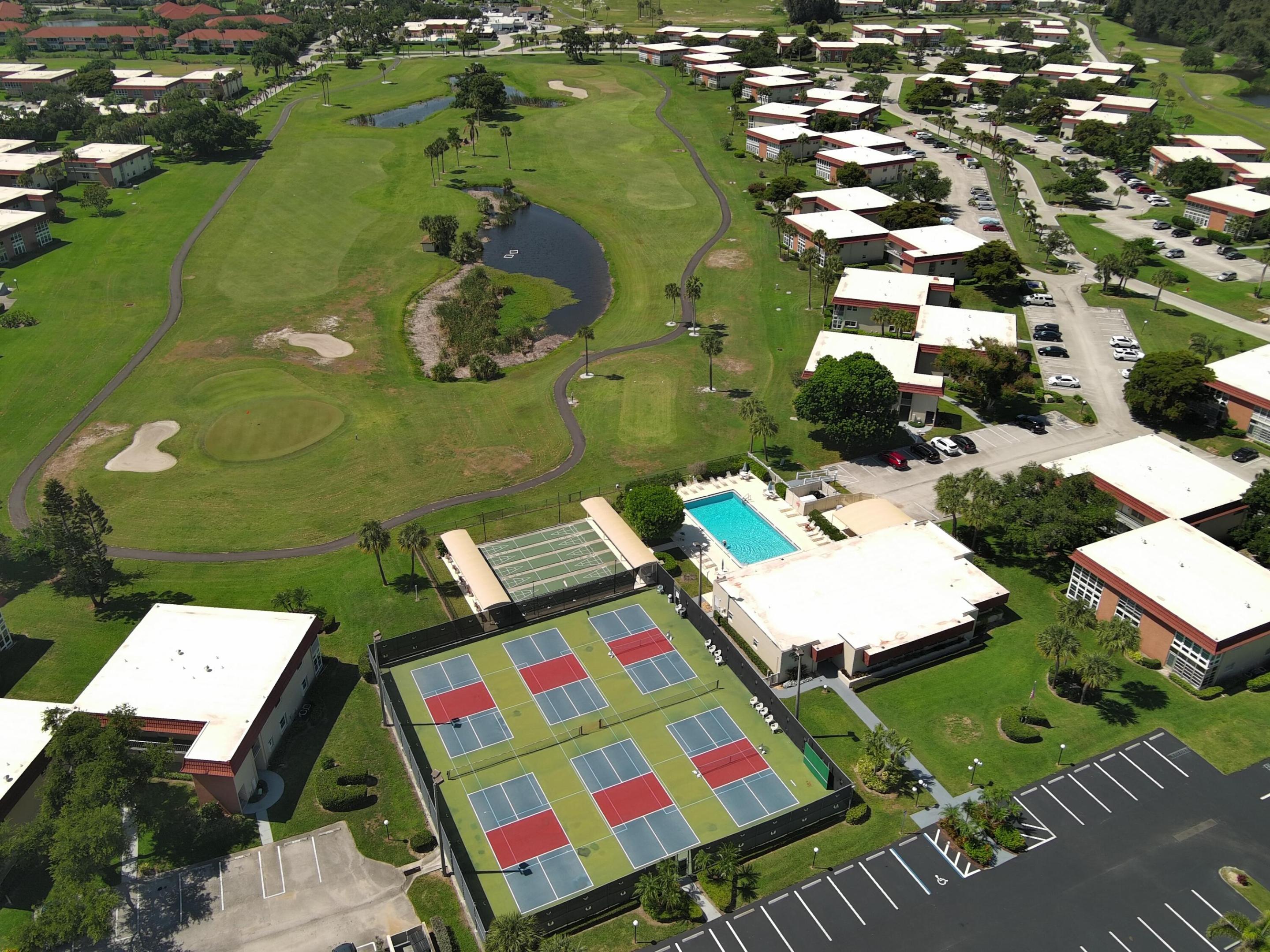16 Vista Palm Lane 106