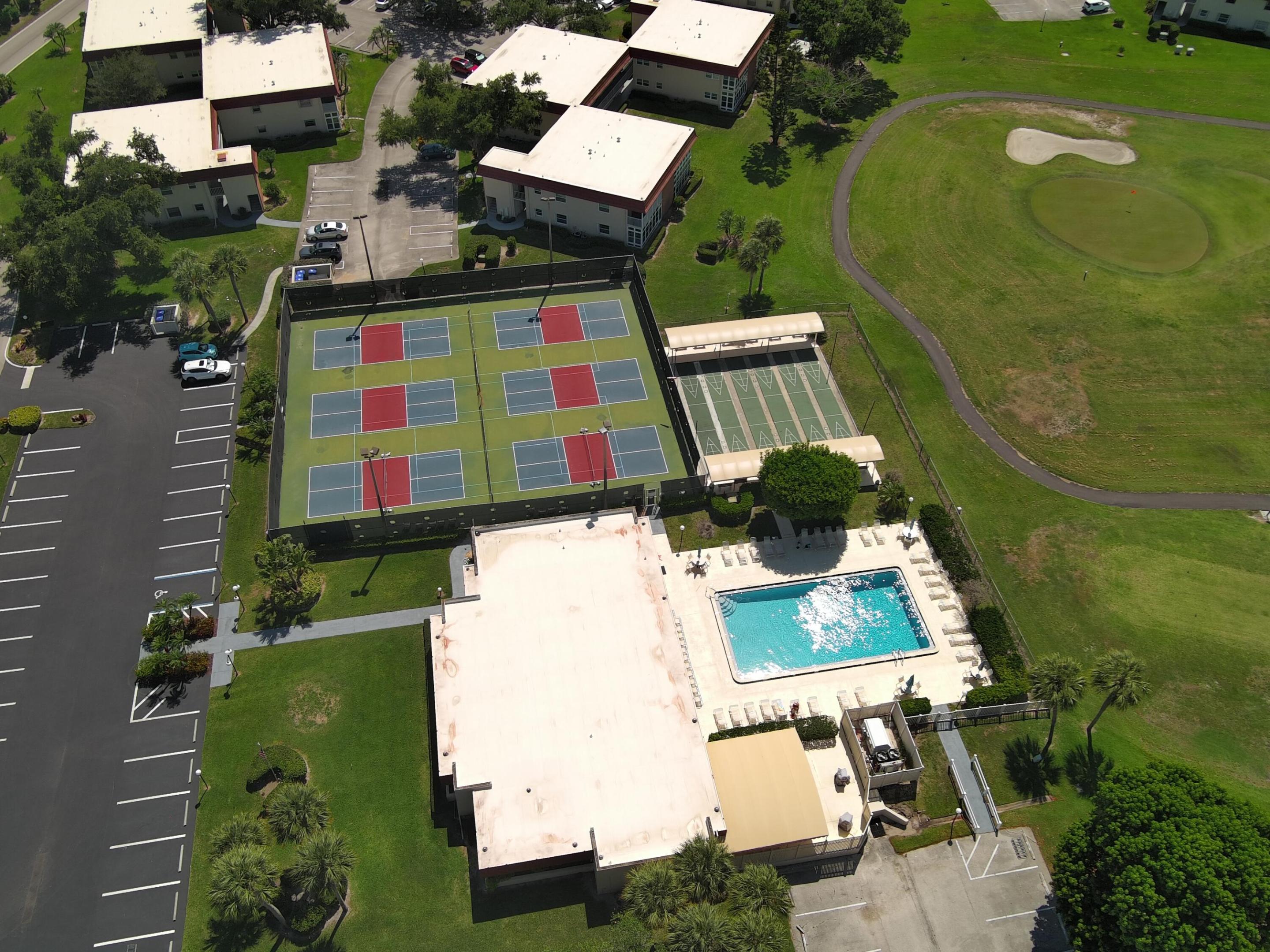 16 Vista Palm Lane 106