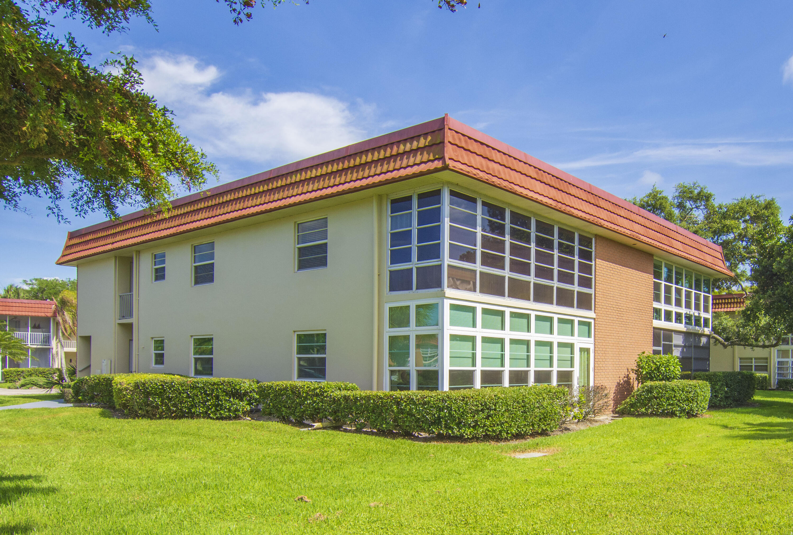 16 Vista Palm Lane 106